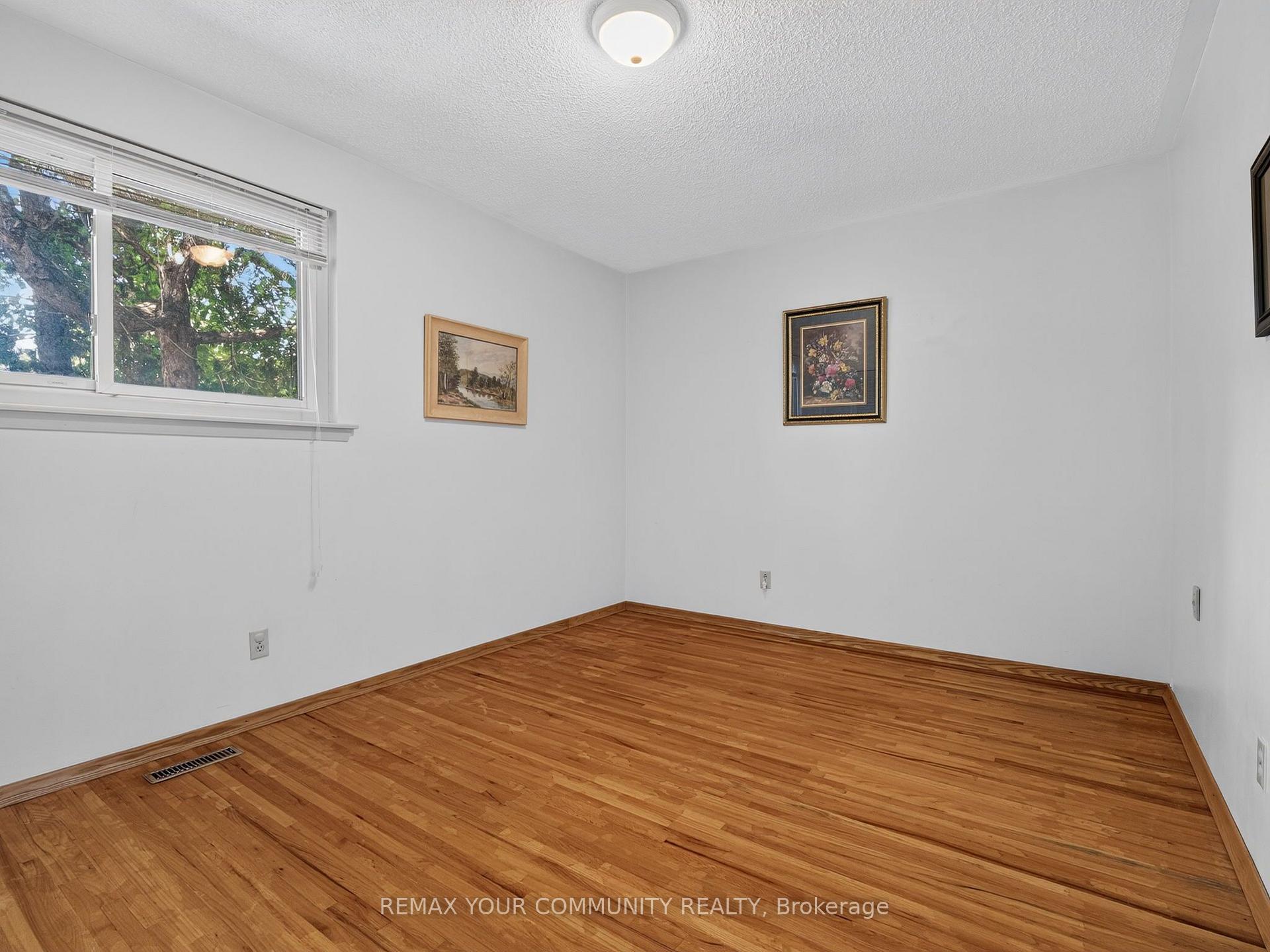 Photo 26 of 64 Kentish Crescent, Scarborough, Agincourt South-Malvern West — HOMEH