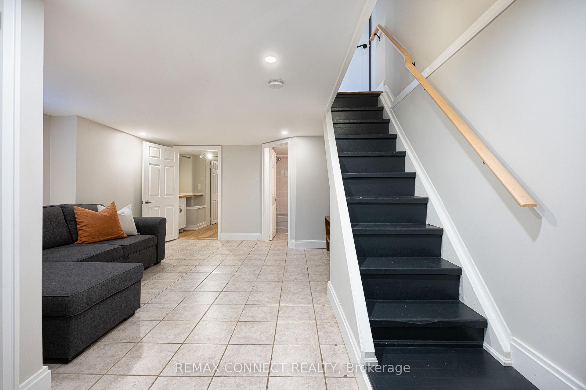 Photo 37 of 2030 Davenport Road, Toronto, Weston-Pellam Park — HOMEH