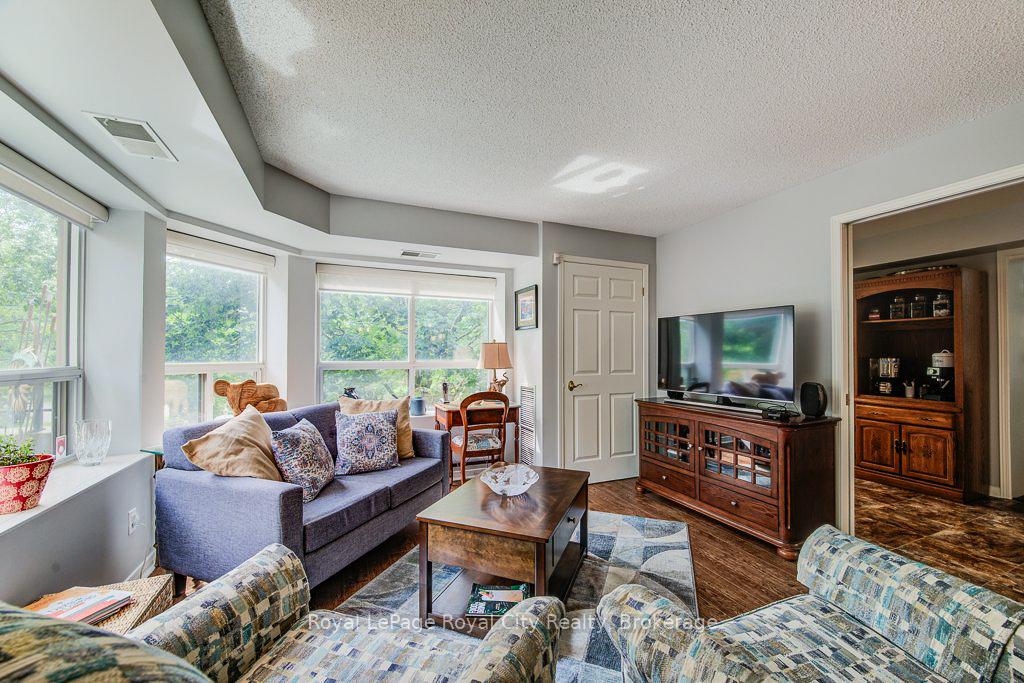 Photo 9 of Unit 204, 281 Bristol Street, Guelph, Junction/Onward Willow — HOMEH