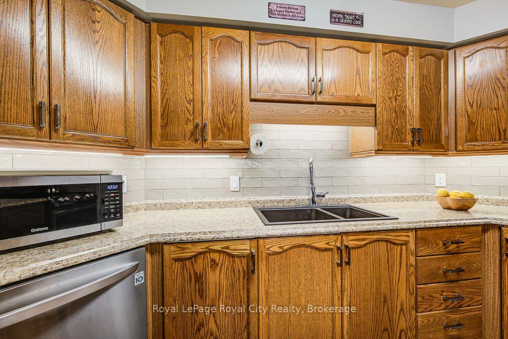 Photo 15 of Unit 204, 281 Bristol Street, Guelph, Junction/Onward Willow — HOMEH