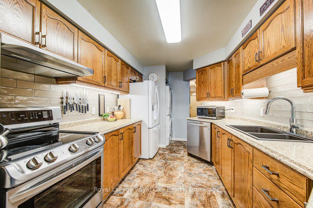Photo 16 of Unit 204, 281 Bristol Street, Guelph, Junction/Onward Willow — HOMEH