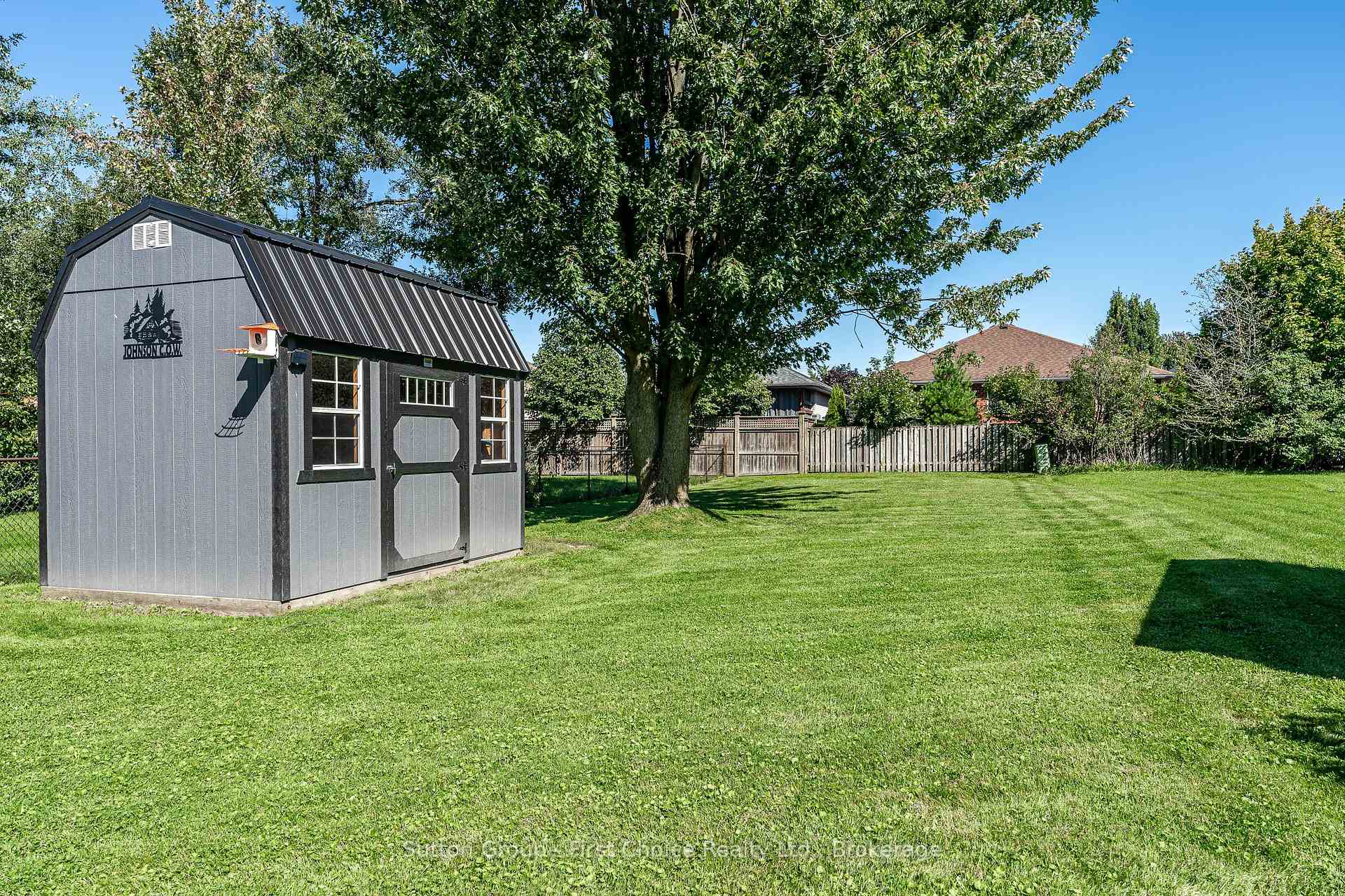 Photo 36 of 93 Kemp Crescent, Stratford — HOMEH