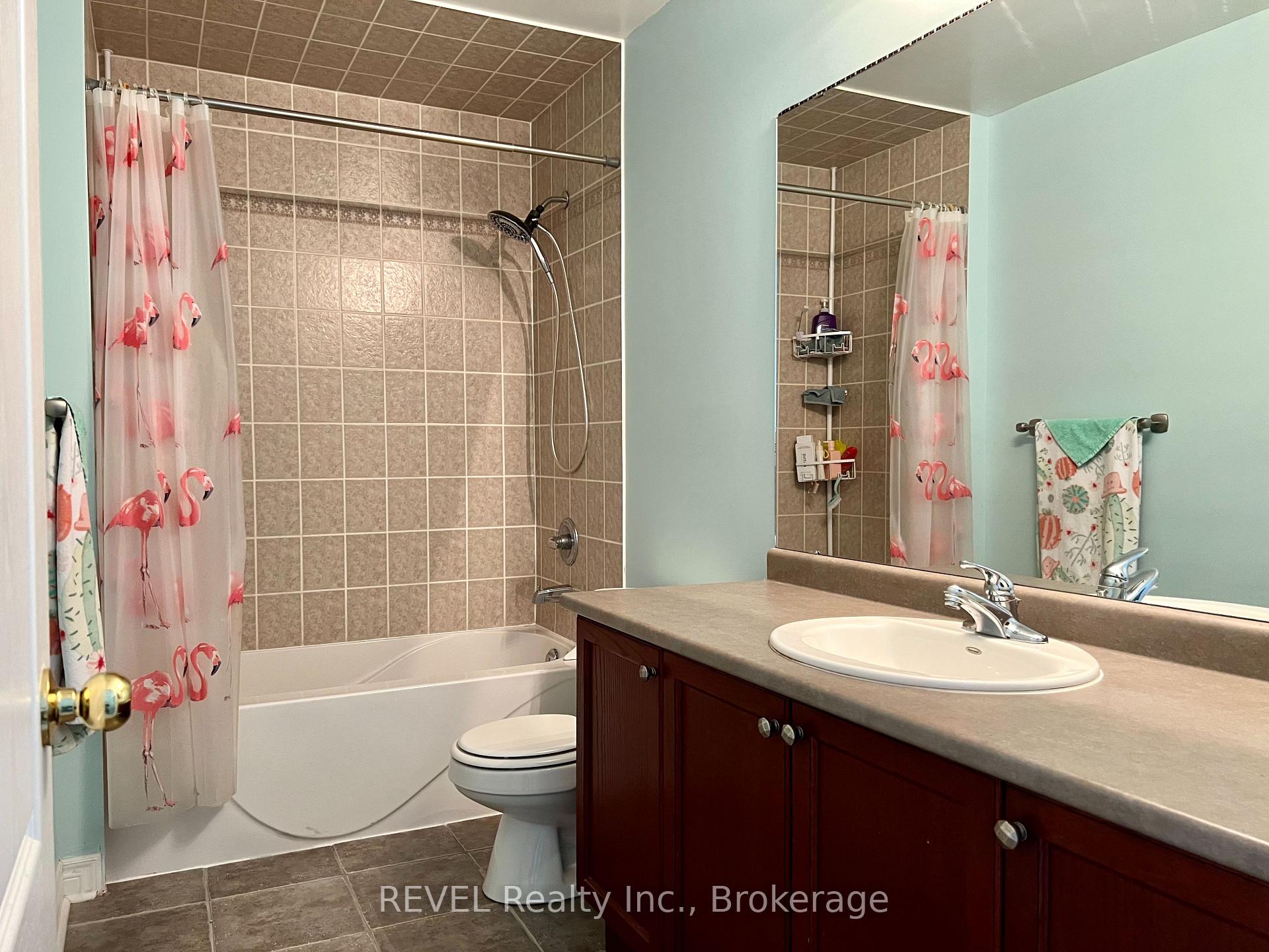 Photo 16 of 18 Mackenzie King Avenue, St. Catharines, Secord Woods — HOMEH