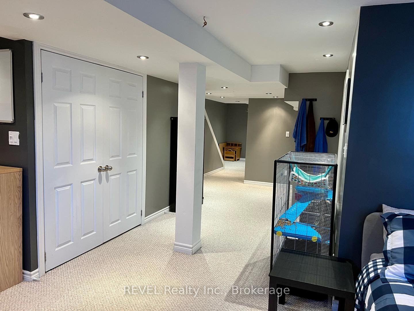 Photo 19 of 18 Mackenzie King Avenue, St. Catharines, Secord Woods — HOMEH