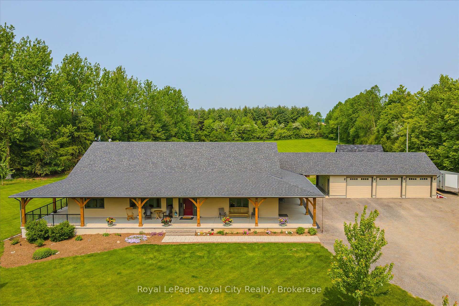 Photo 2 of 8720 Sideroad 15 Road, Erin, Rural Erin — HOMEH