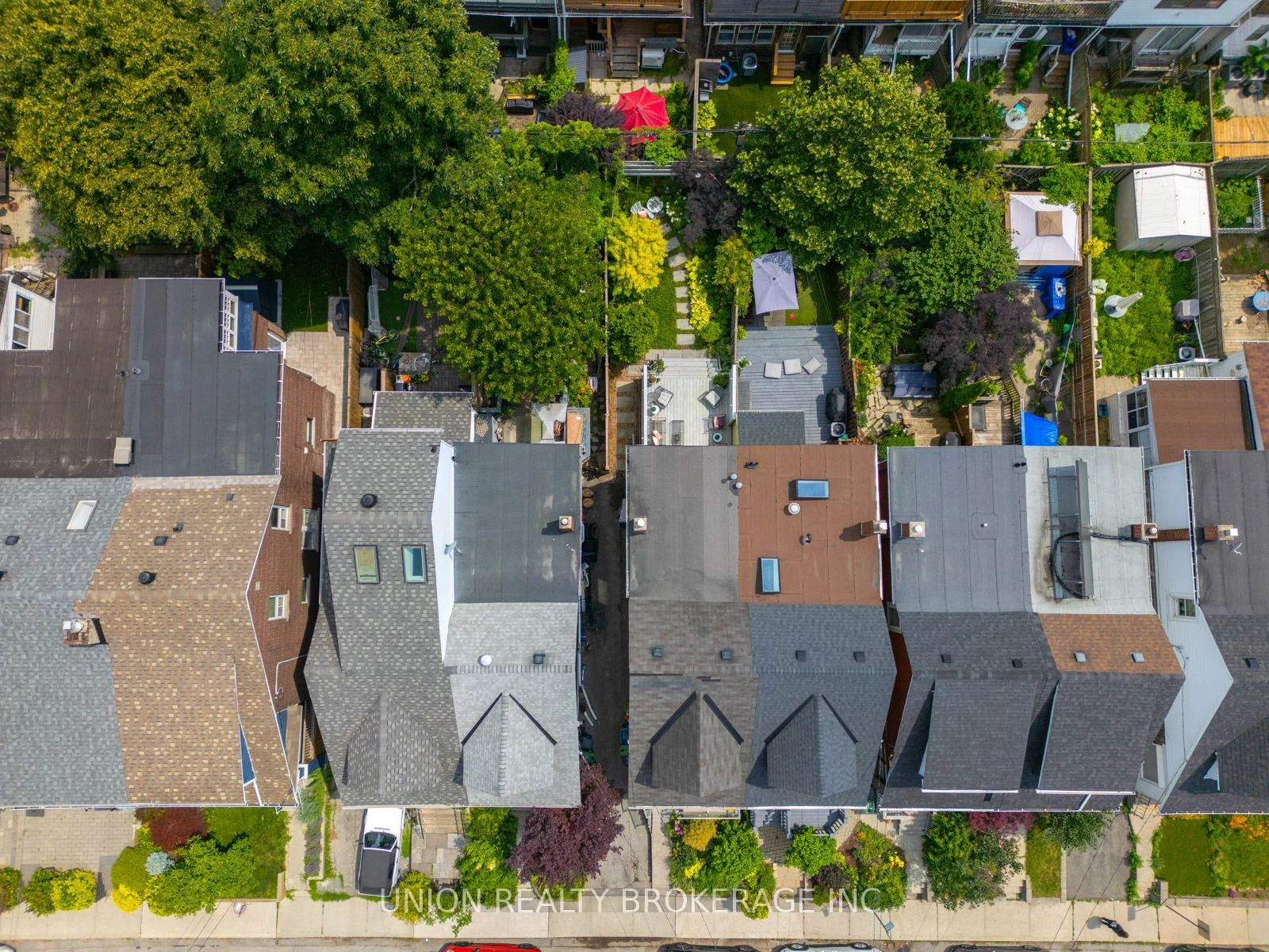 Photo 6 of 27 Kent Road, Toronto, Greenwood-Coxwell — HOMEH