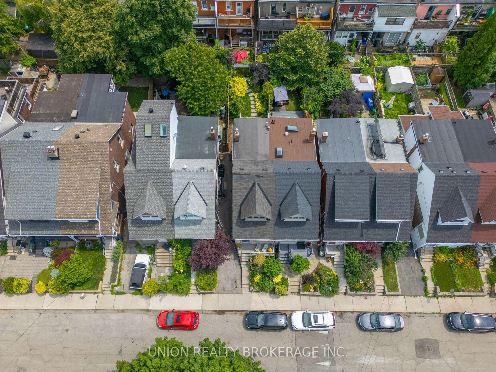 Photo 11 of 27 Kent Road, Toronto, Greenwood-Coxwell — HOMEH