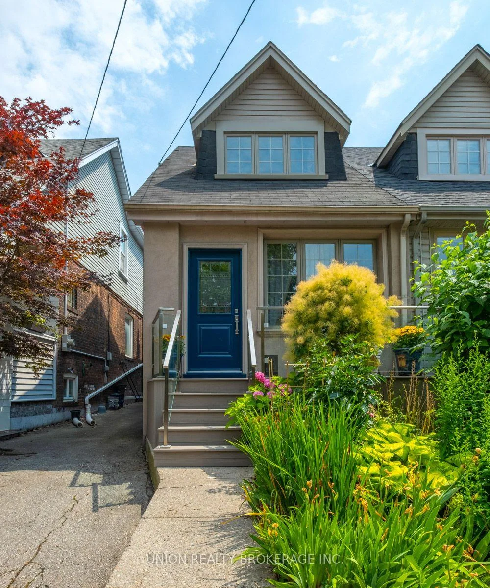 Photo 26 of 27 Kent Road, Toronto, Greenwood-Coxwell — HOMEH