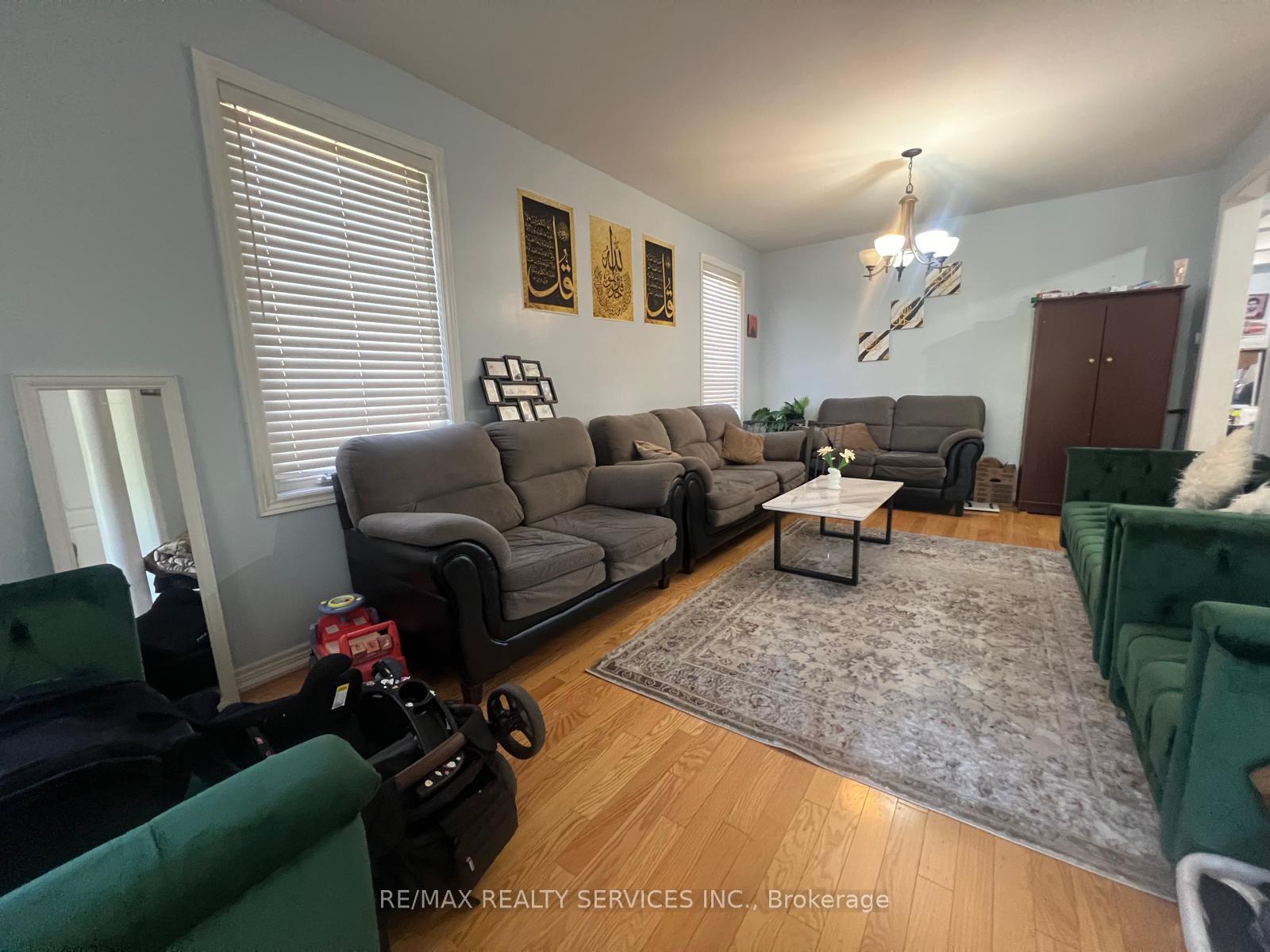 Photo 2 of 3 Noranda Crescent, Brampton, Bram West — HOMEH