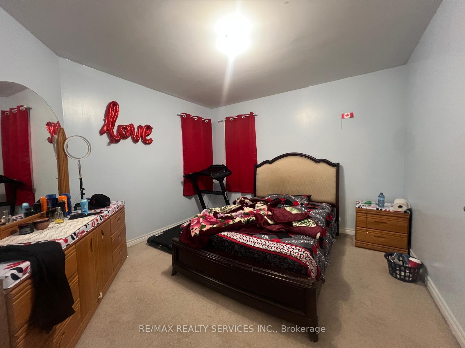 Photo 8 of 3 Noranda Crescent, Brampton, Bram West — HOMEH