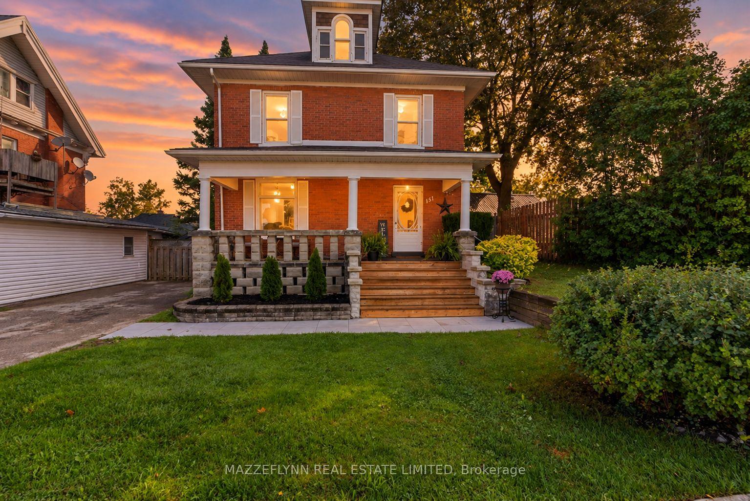 Photo of 151 Albert Street N