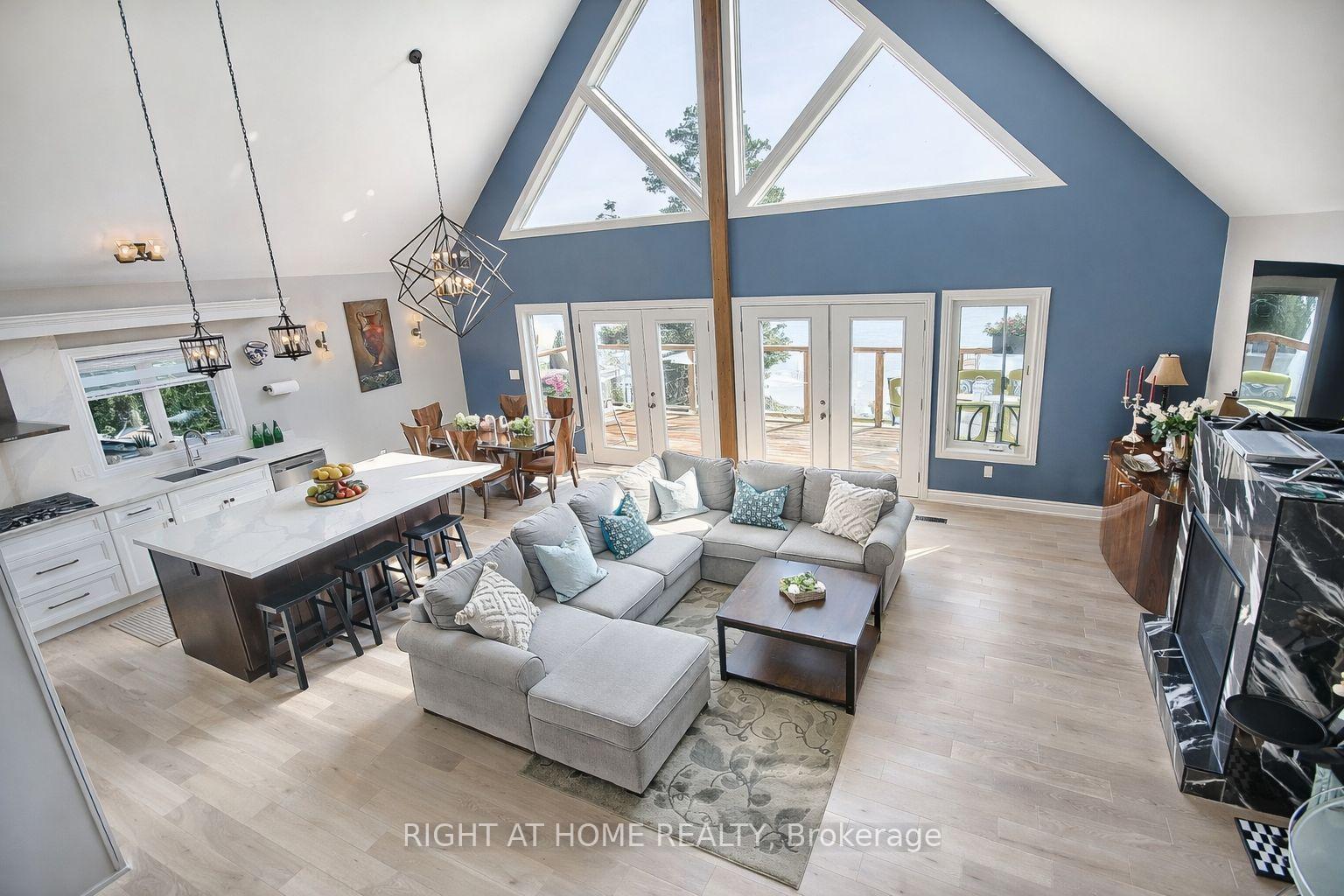 Photo 7 of 26 Beach Road, Kawartha Lakes, Mariposa — HOMEH