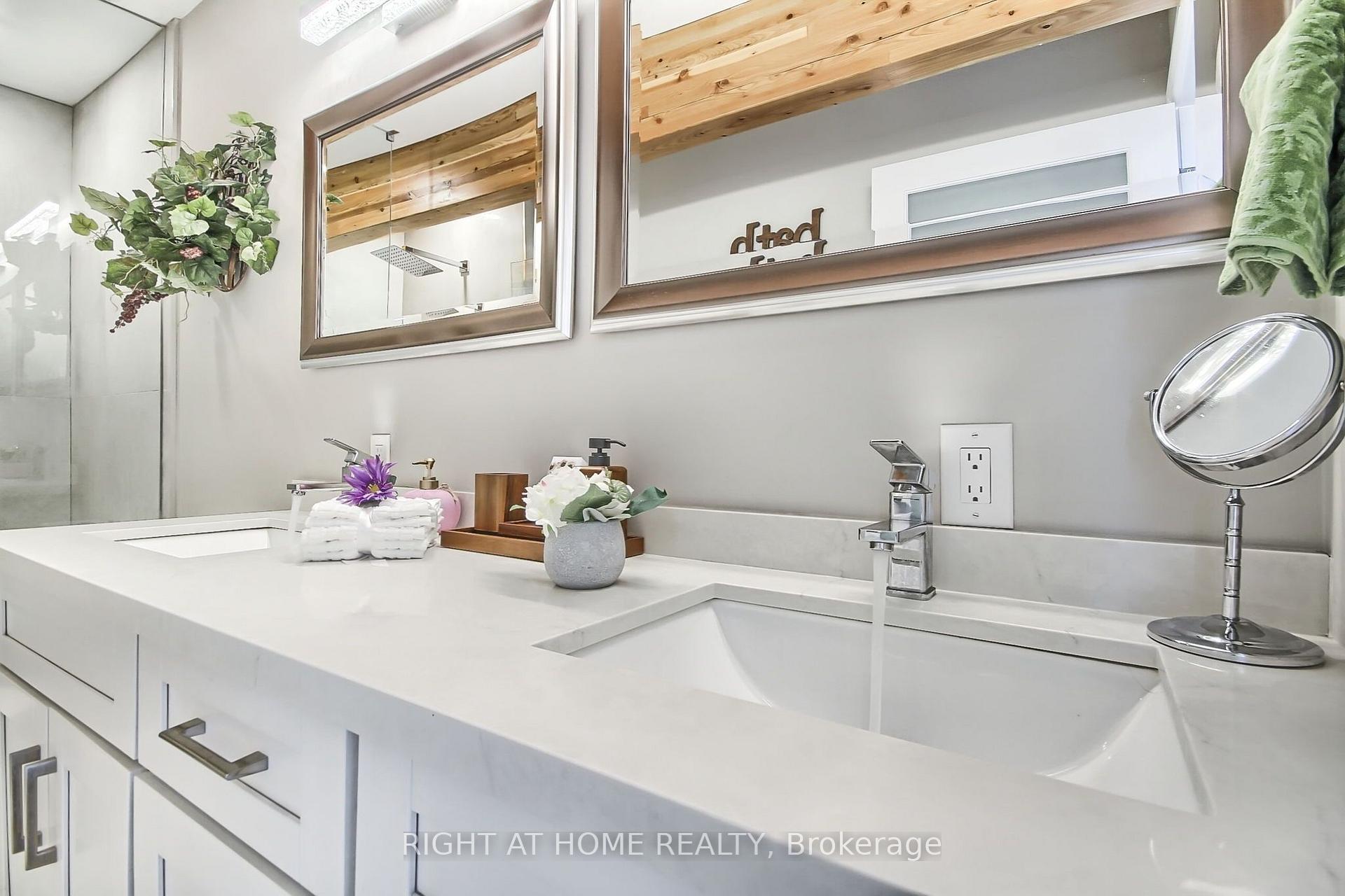 Photo 24 of 26 Beach Road, Kawartha Lakes, Mariposa — HOMEH