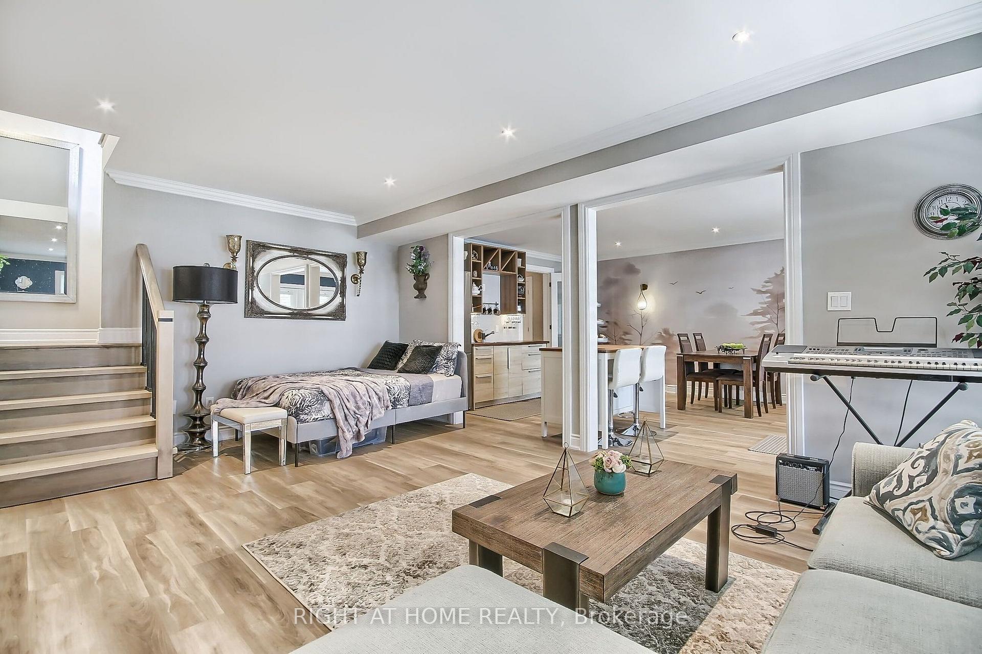 Photo 36 of 26 Beach Road, Kawartha Lakes, Mariposa — HOMEH