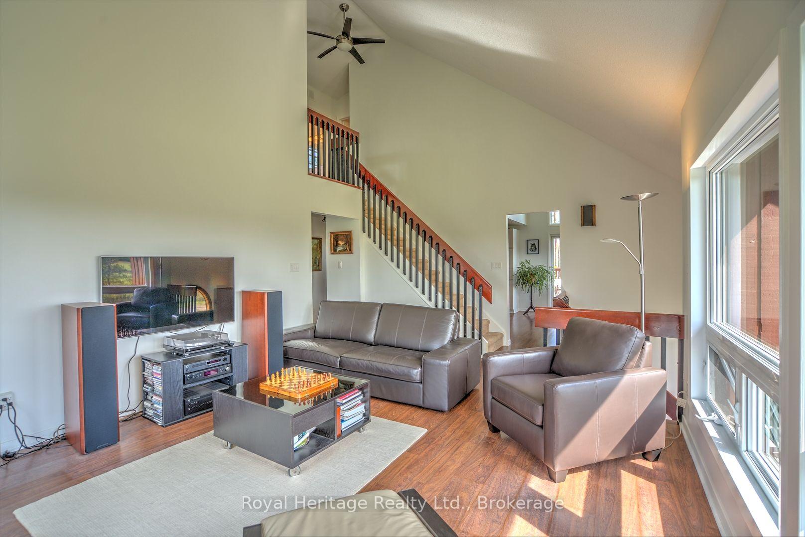 Photo 16 of 215 Fifth Line Dummer South Road, Douro-Dummer — HOMEH