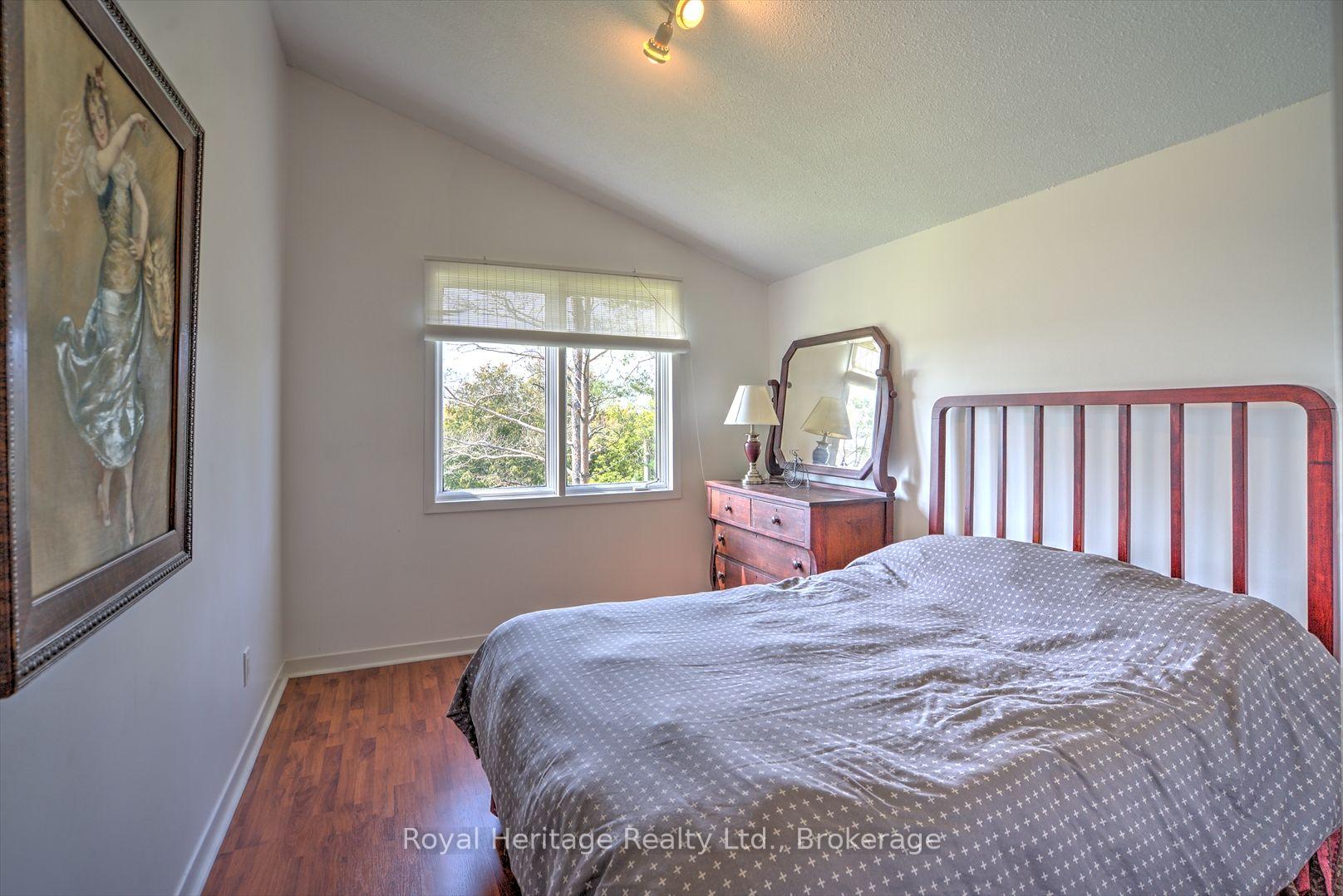 Photo 24 of 215 Fifth Line Dummer South Road, Douro-Dummer — HOMEH