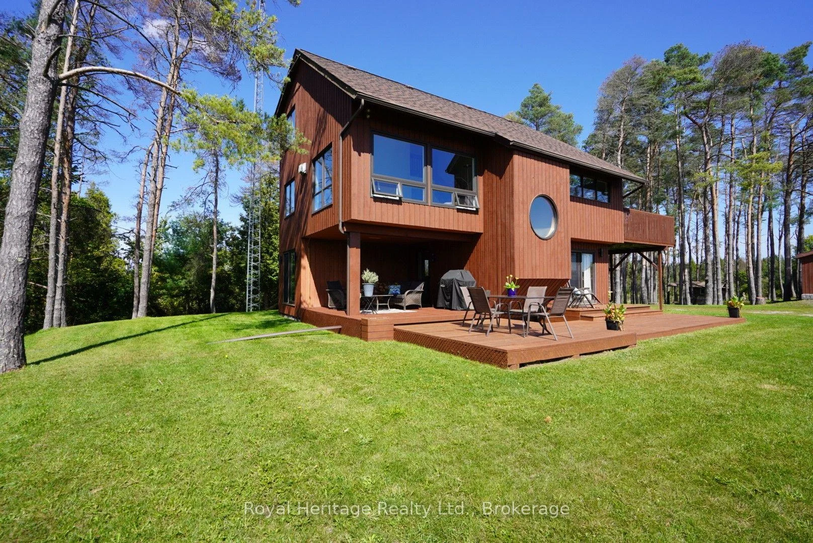 Photo 3 of 215 Fifth Line Dummer South Road, Douro-Dummer — HOMEH
