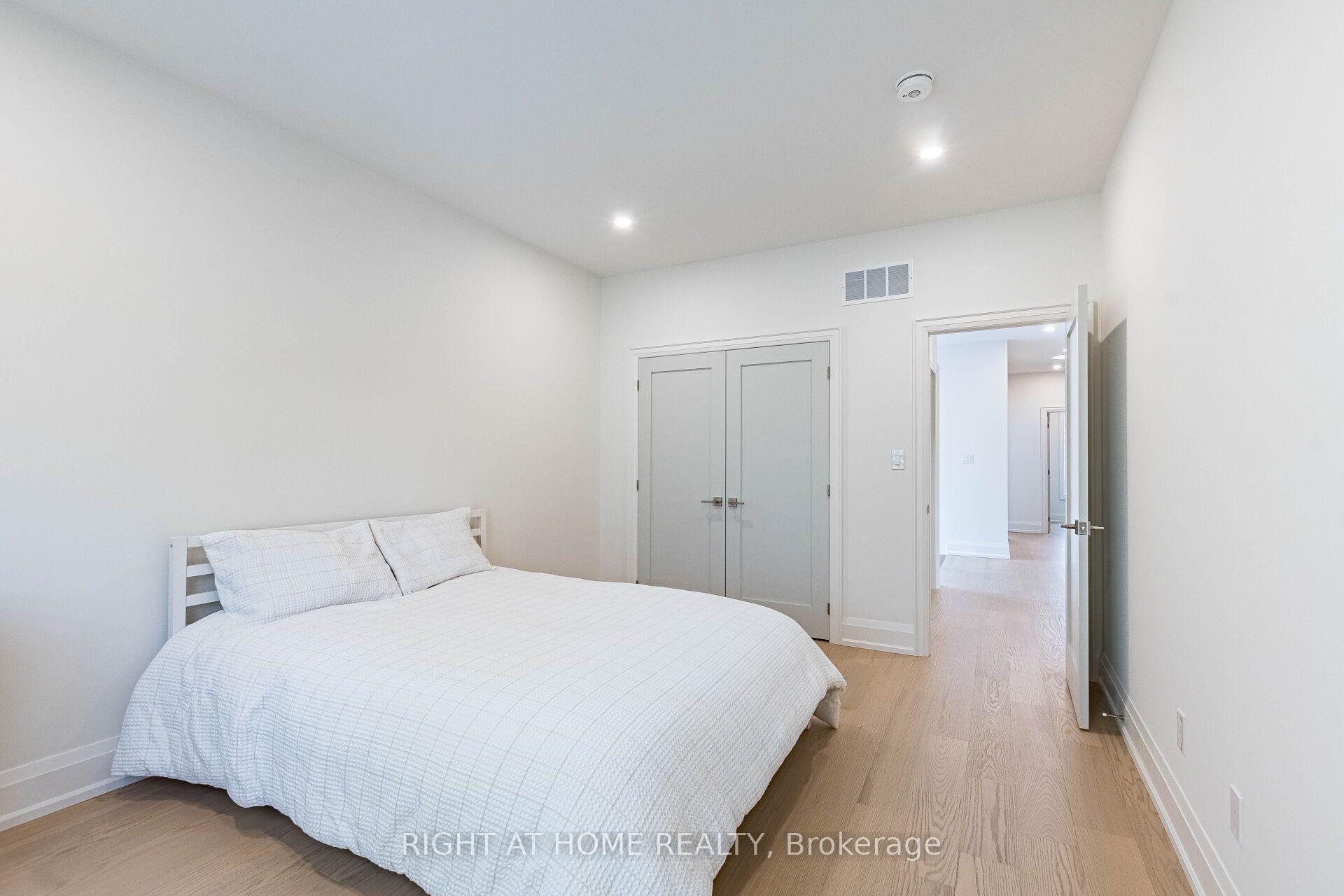 Photo 19 of 12 Thames Avenue, Etobicoke, Alderwood — HOMEH