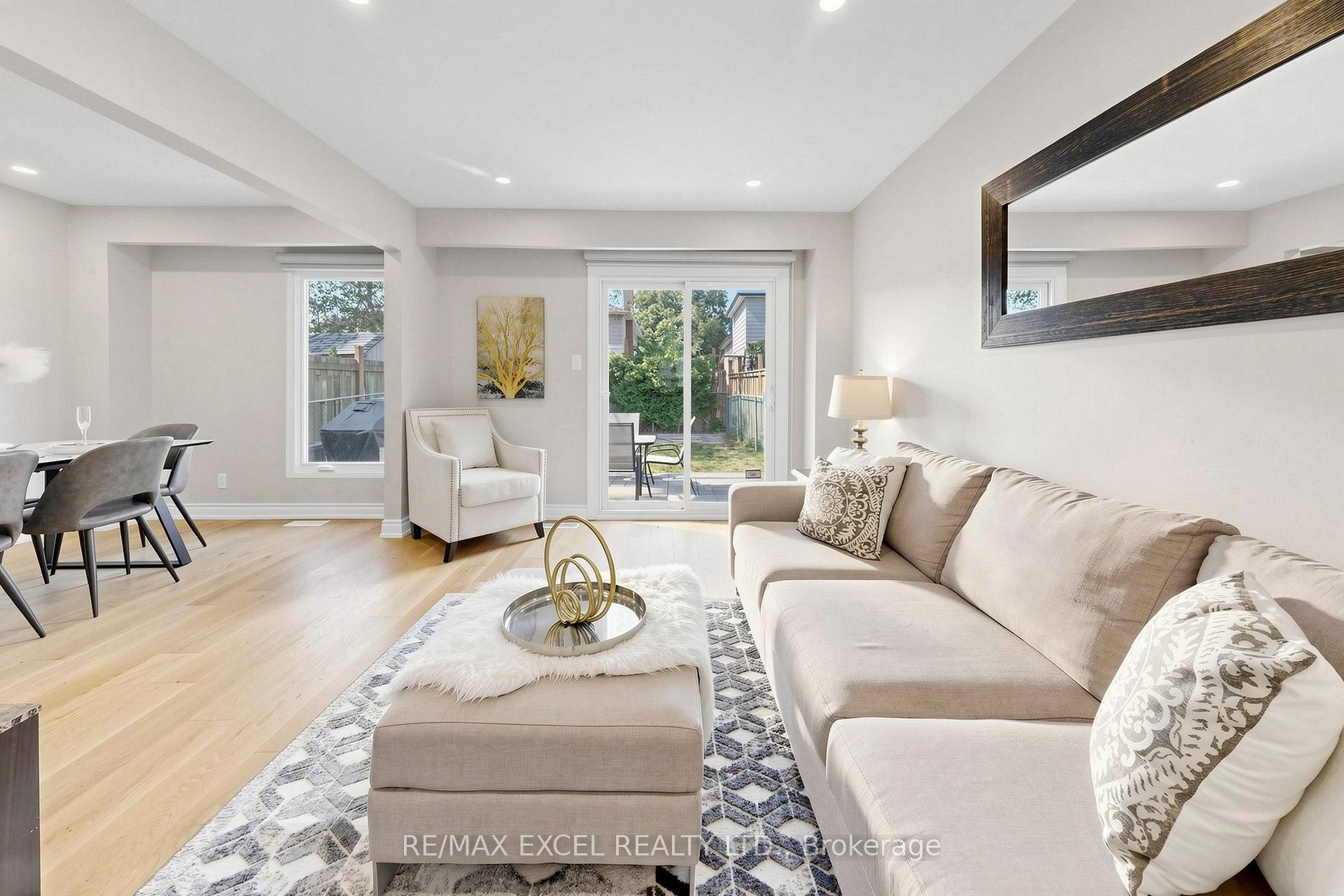 Photo 13 of 144 Brookmill Boulevard, Scarborough, L'Amoreaux — HOMEH