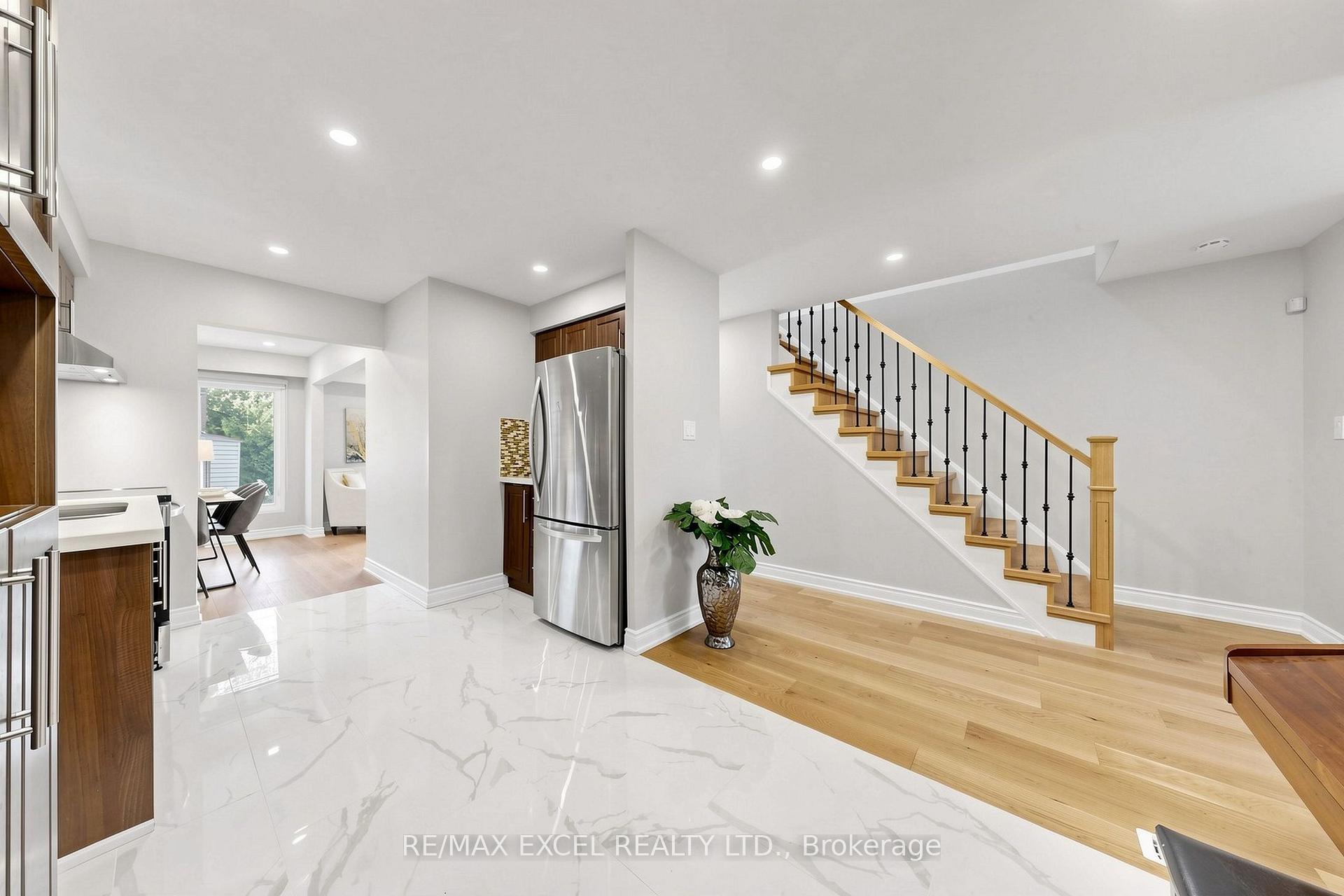 Photo 7 of 144 Brookmill Boulevard, Scarborough, L'Amoreaux — HOMEH