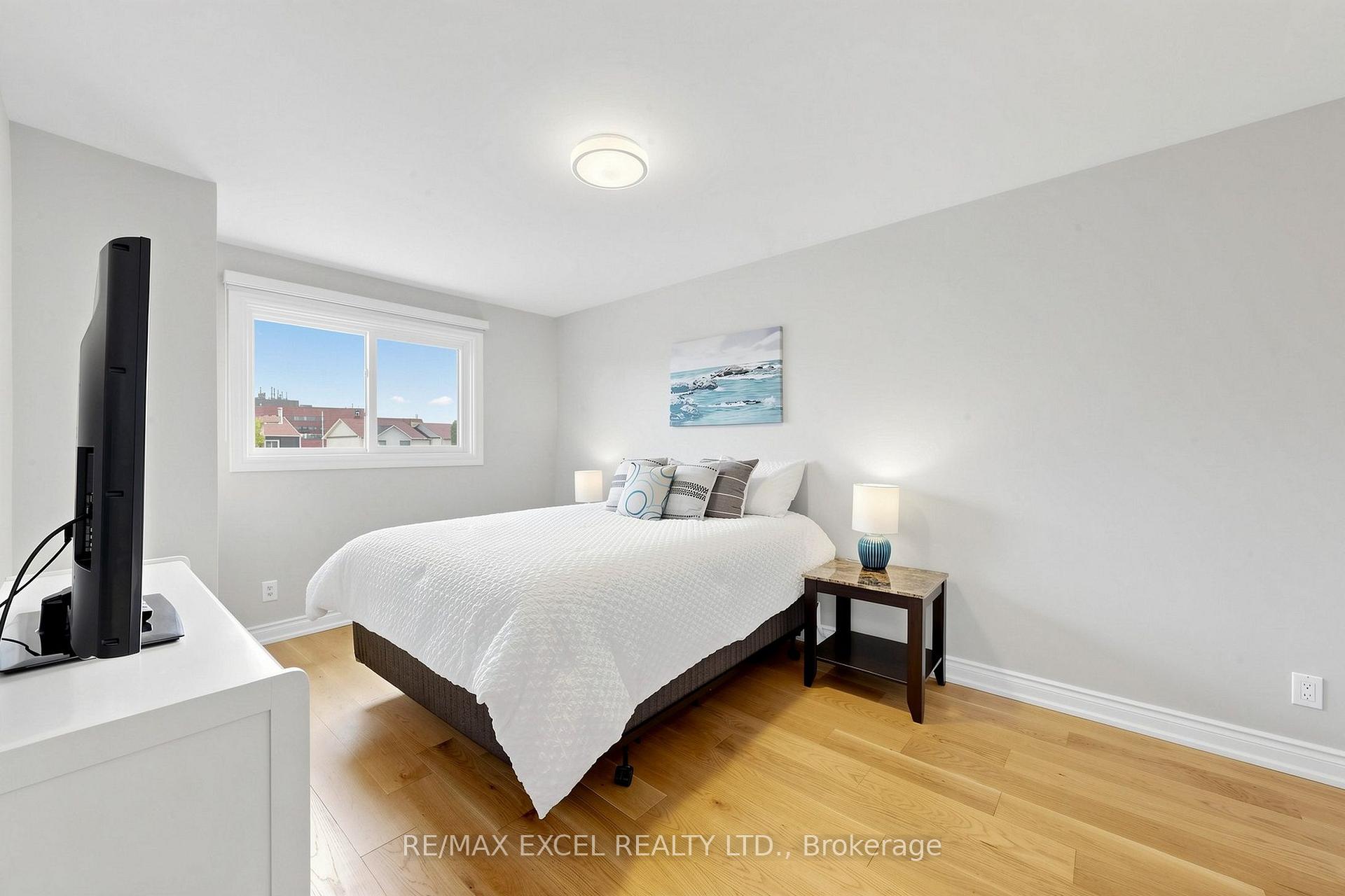 Photo 26 of 144 Brookmill Boulevard, Scarborough, L'Amoreaux — HOMEH