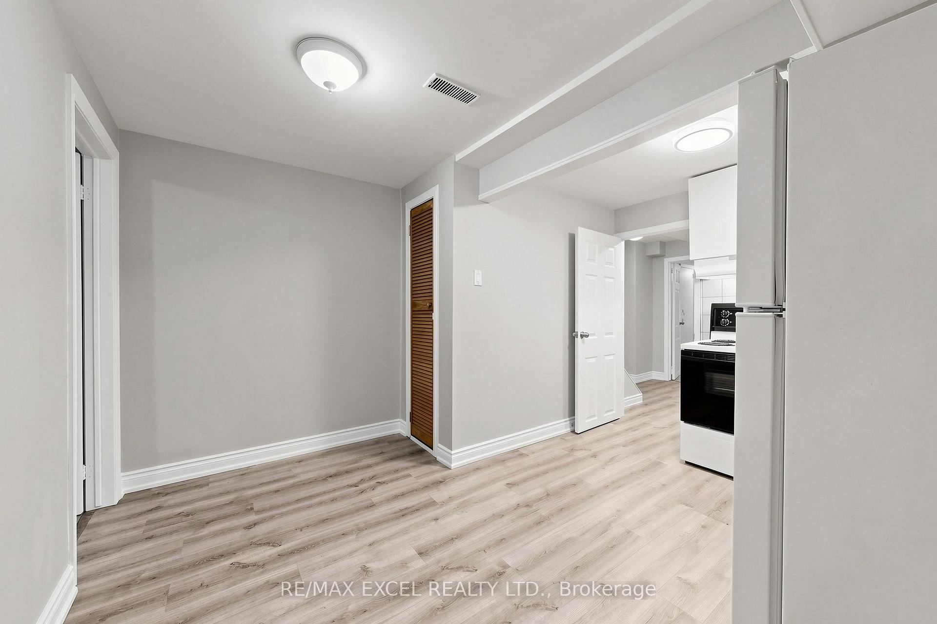 Photo 42 of 144 Brookmill Boulevard, Scarborough, L'Amoreaux — HOMEH