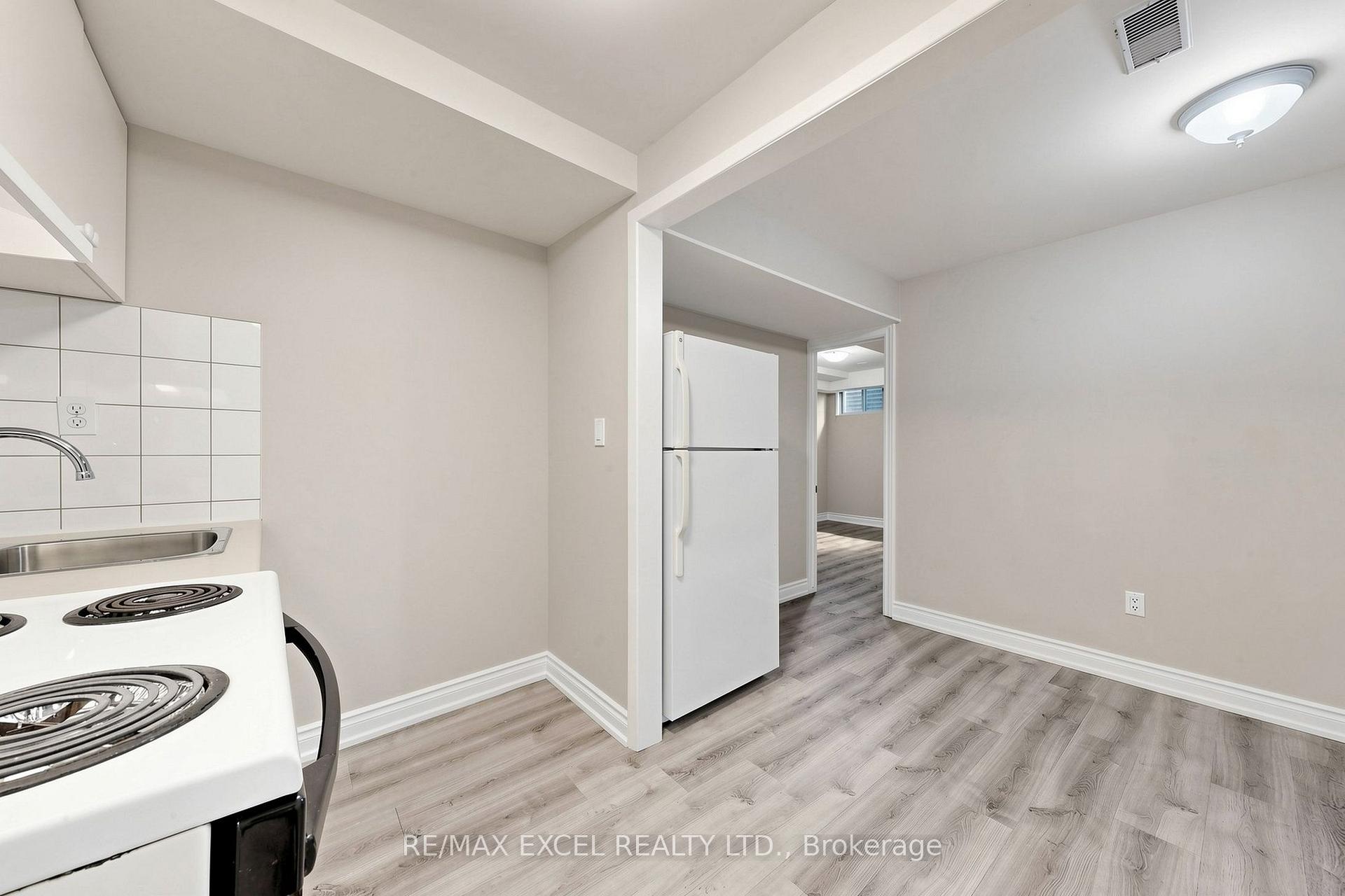 Photo 41 of 144 Brookmill Boulevard, Scarborough, L'Amoreaux — HOMEH