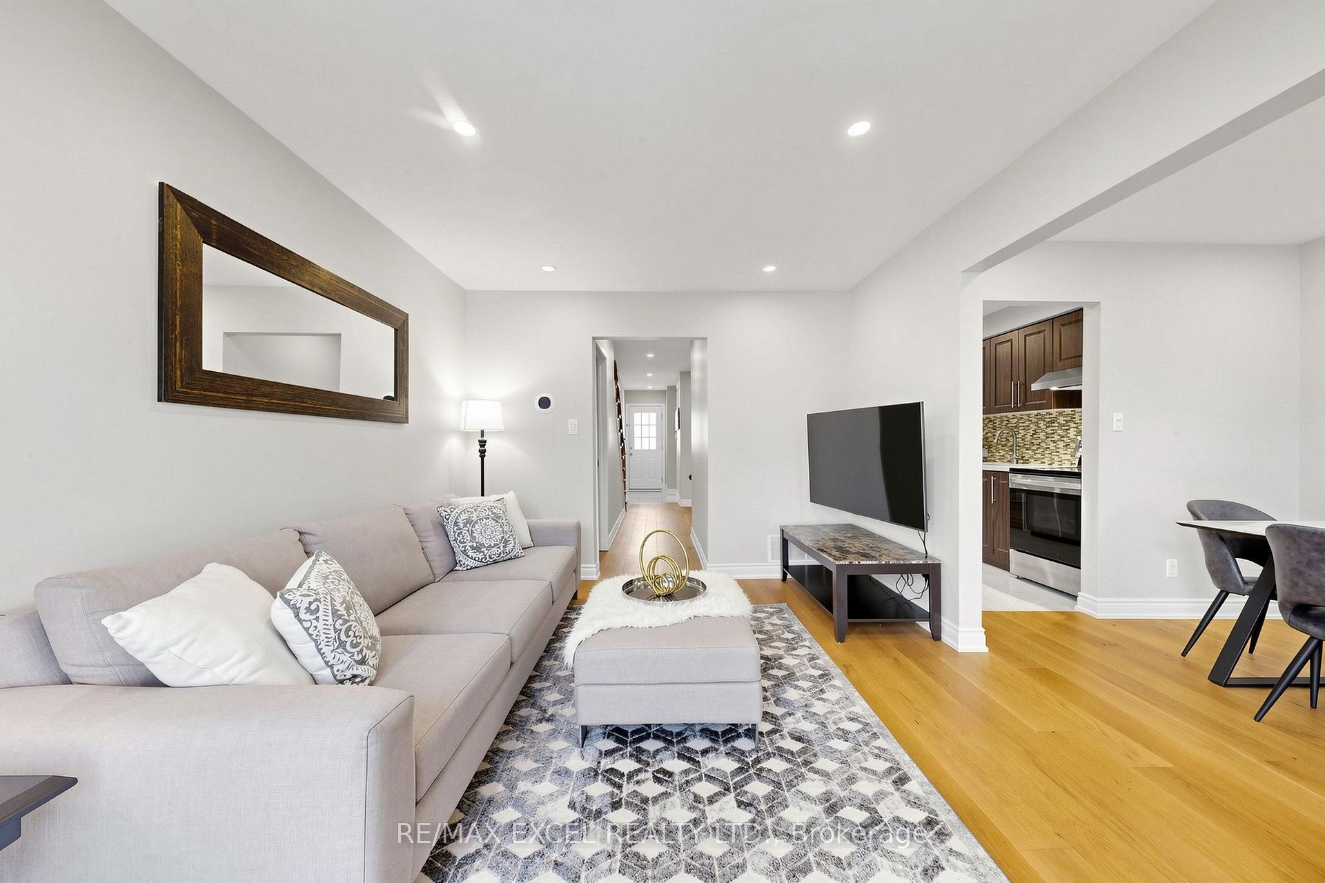 Photo 17 of 144 Brookmill Boulevard, Scarborough, L'Amoreaux — HOMEH