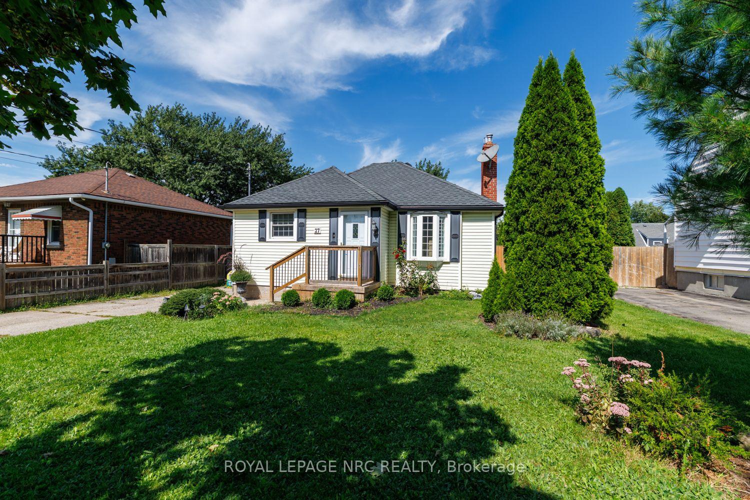 Photo 2 of 27 Cedardale Avenue, St. Catharines, Secord Woods — HOMEH