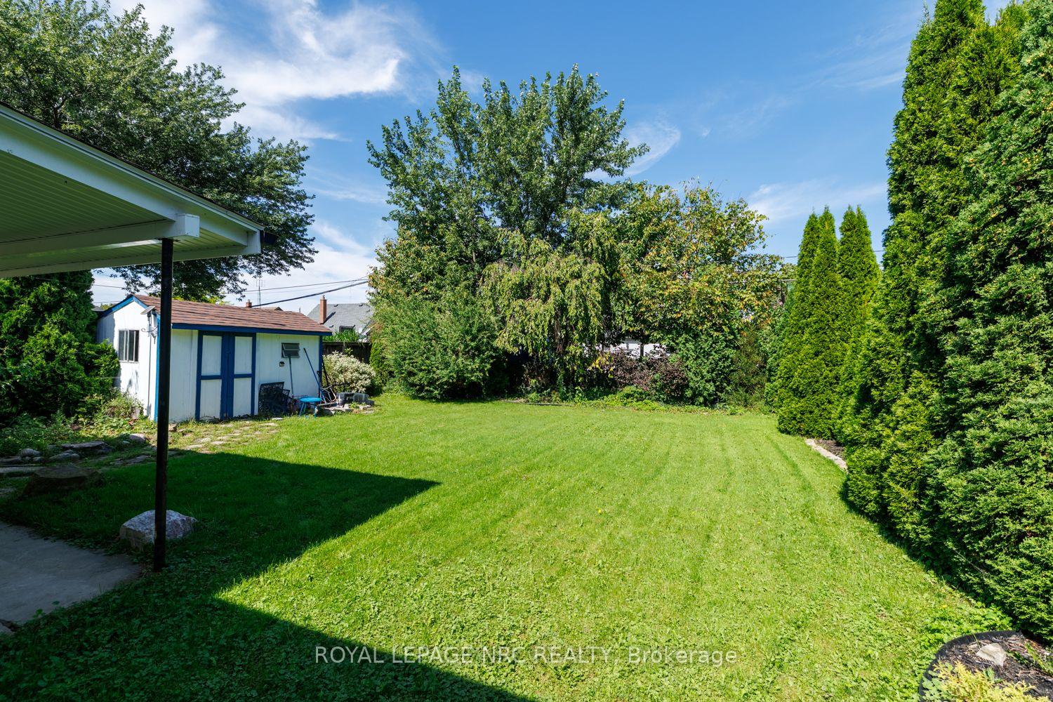 Photo 31 of 27 Cedardale Avenue, St. Catharines, Secord Woods — HOMEH