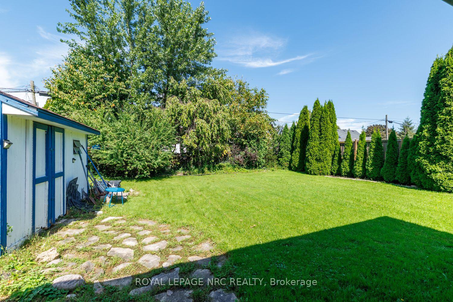 Photo 34 of 27 Cedardale Avenue, St. Catharines, Secord Woods — HOMEH