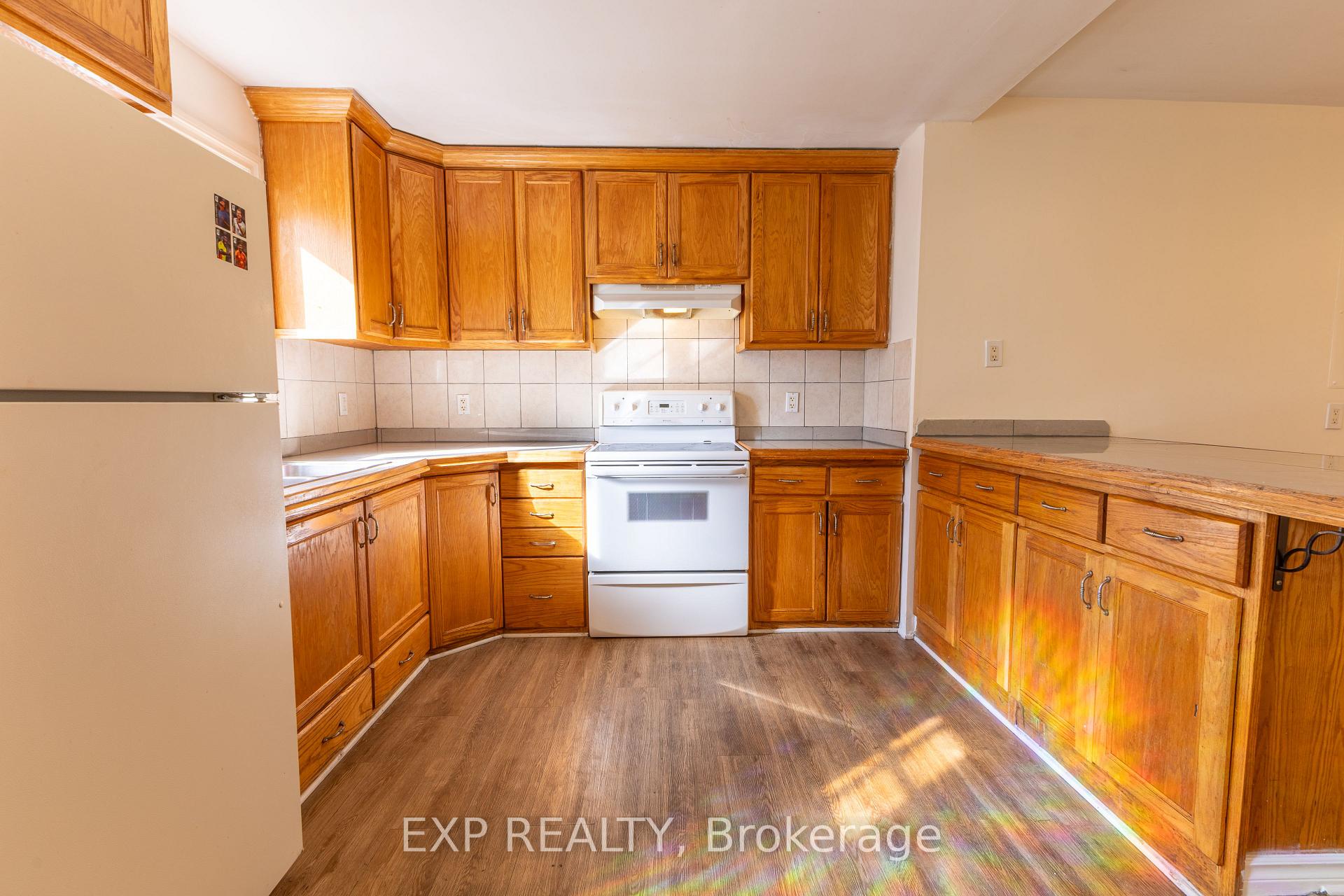 Photo 5 of Unit 3, 288 Montreal Road, Ottawa, Vanier — HOMEH