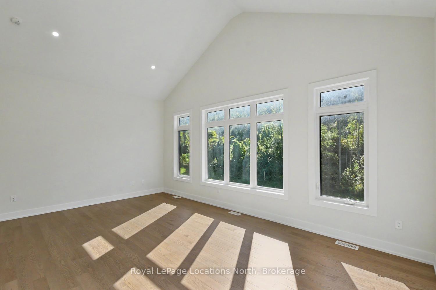 Photo 21 of 124 Dorothy Drive, Blue Mountains — HOMEH