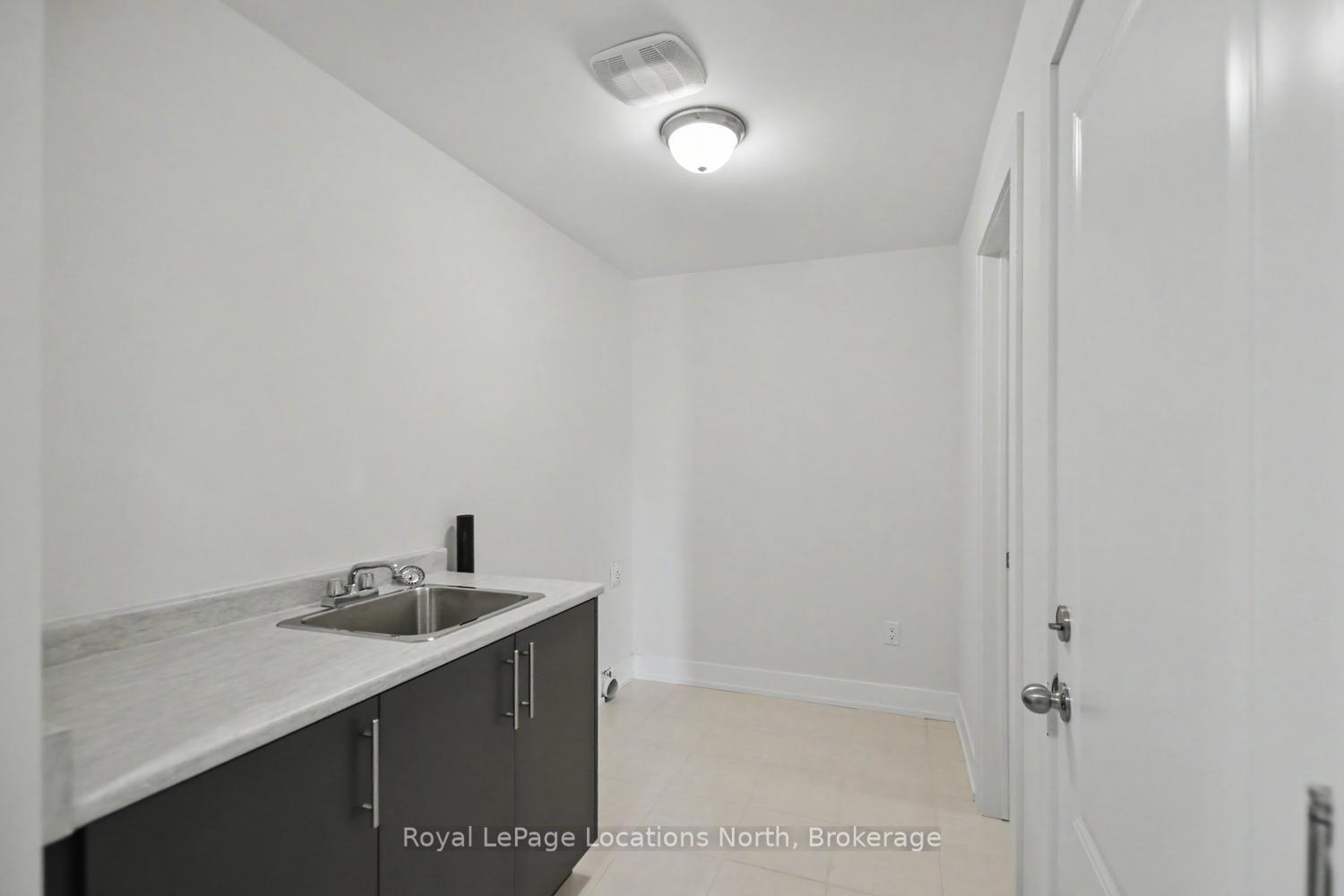 Photo 36 of 124 Dorothy Drive, Blue Mountains — HOMEH