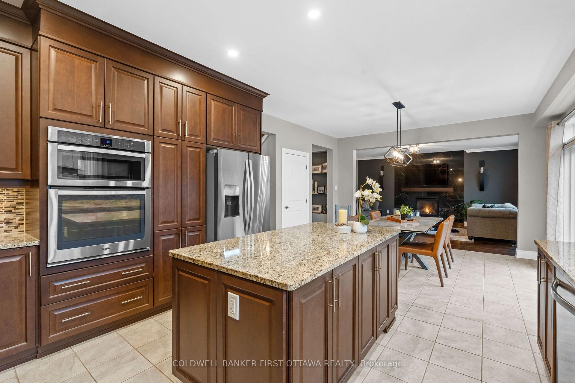 Photo 15 of 60 Ginseng Terrace, Ottawa, Kanata - Emerald Meadows/Trailwest — HOMEH
