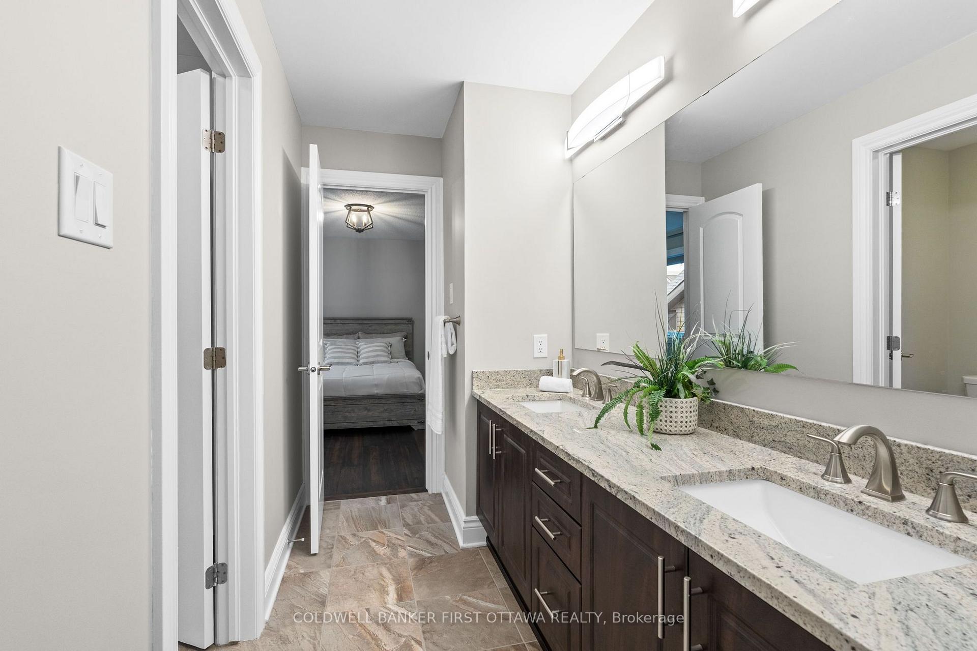 Photo 31 of 60 Ginseng Terrace, Ottawa, Kanata - Emerald Meadows/Trailwest — HOMEH