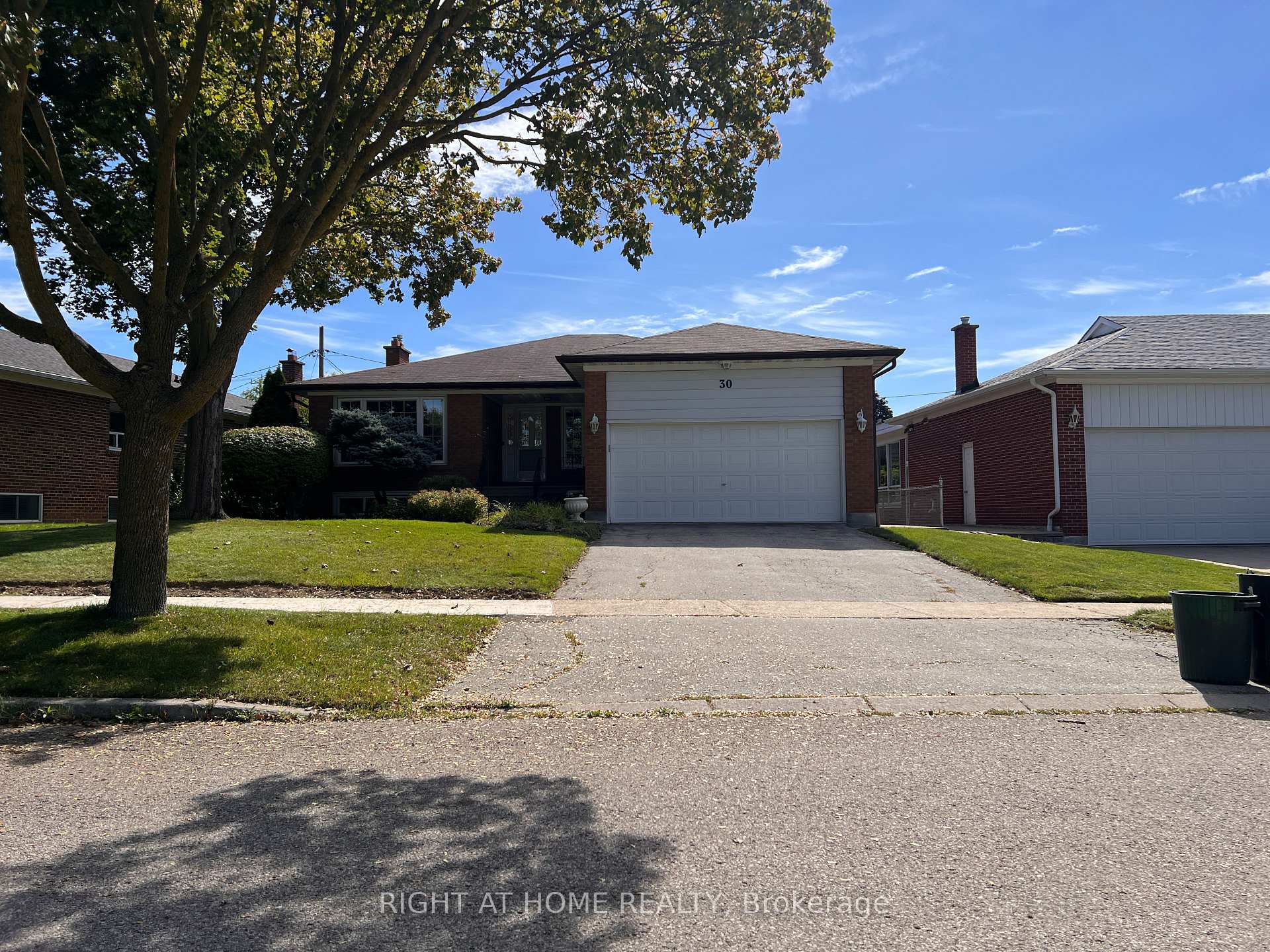 Photo 1 of Unit UPPER, 30 Norbert Crescent, Etobicoke, Markland Wood — HOMEH