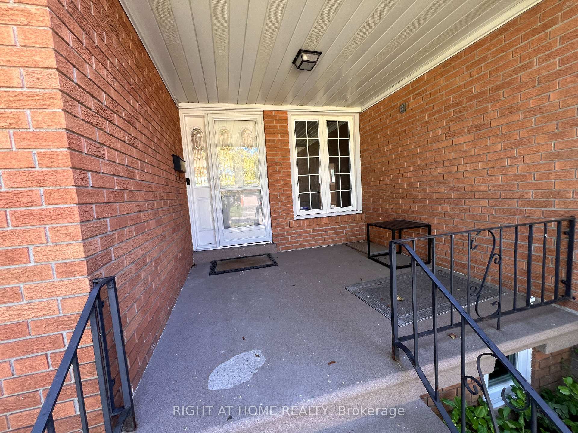 Photo 21 of Unit UPPER, 30 Norbert Crescent, Etobicoke, Markland Wood — HOMEH
