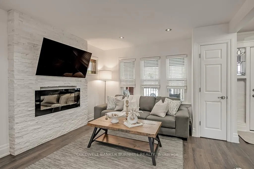 Photo 11 of 97 West Avenue N, Hamilton, Landsdale — HOMEH