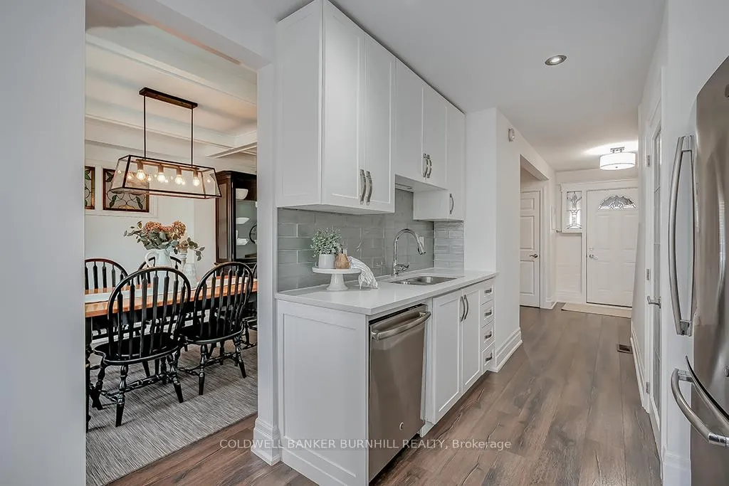 Photo 19 of 97 West Avenue N, Hamilton, Landsdale — HOMEH