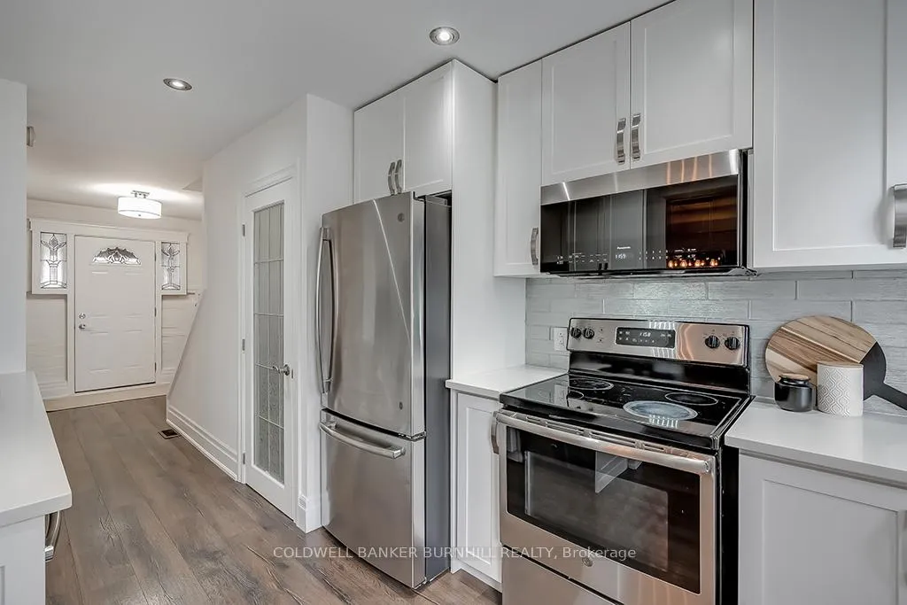 Photo 20 of 97 West Avenue N, Hamilton, Landsdale — HOMEH