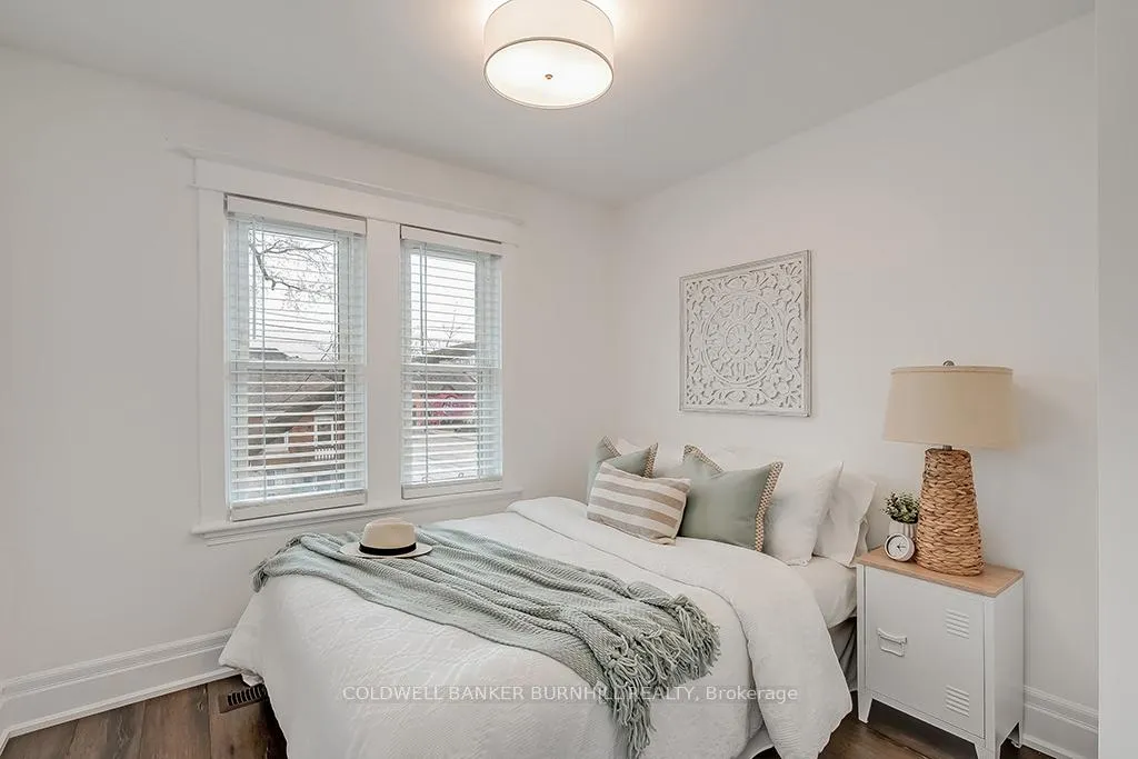 Photo 32 of 97 West Avenue N, Hamilton, Landsdale — HOMEH