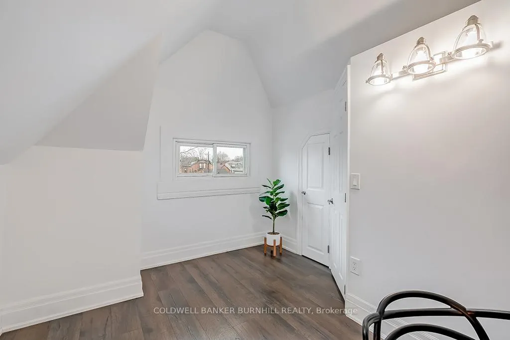Photo 35 of 97 West Avenue N, Hamilton, Landsdale — HOMEH