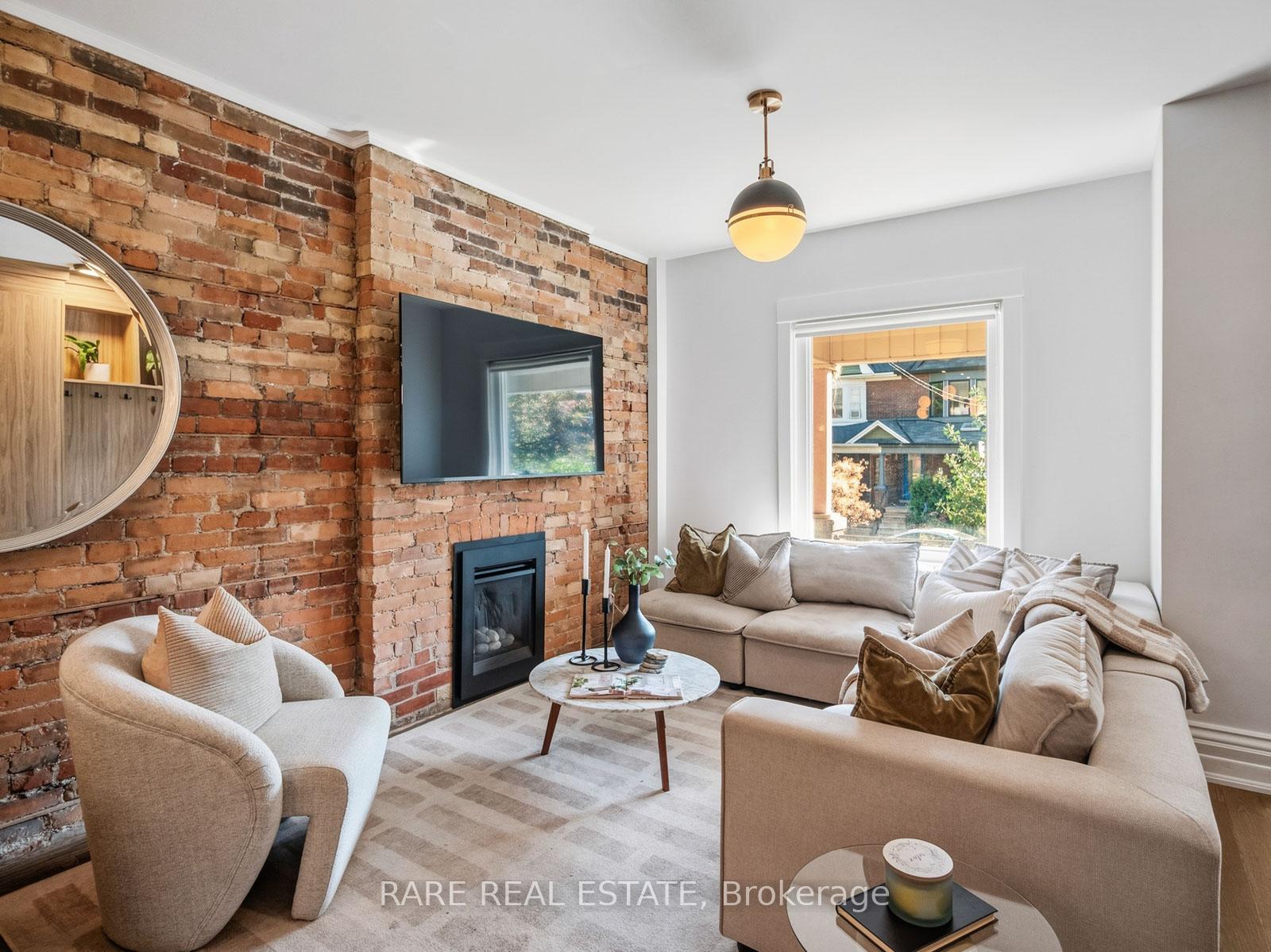 Photo 4 of 12 Herman Avenue, Toronto, Roncesvalles — HOMEH