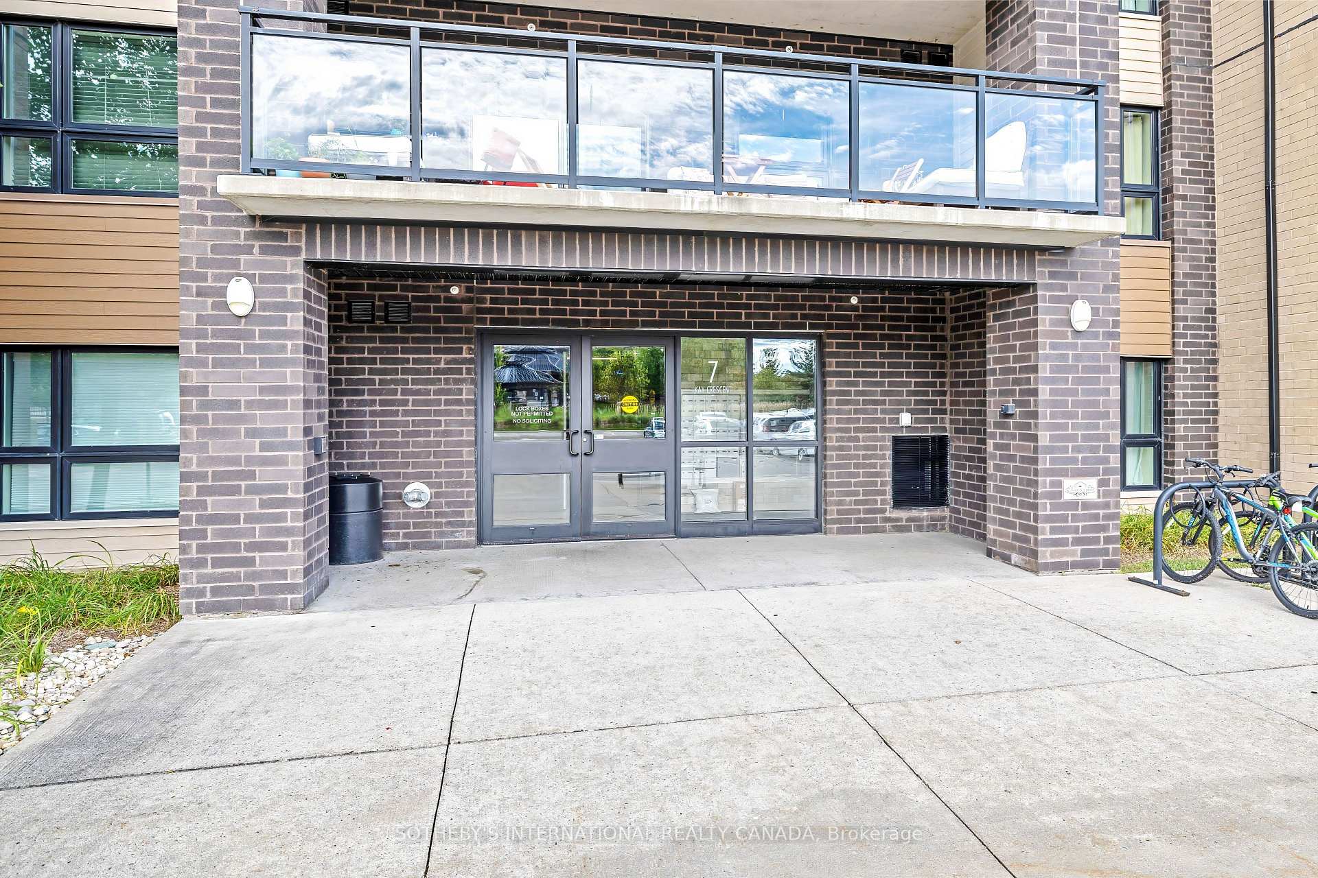 Photo 4 of Unit 212, 7 Kay Crescent, Guelph, Pineridge/Westminster Woods — HOMEH