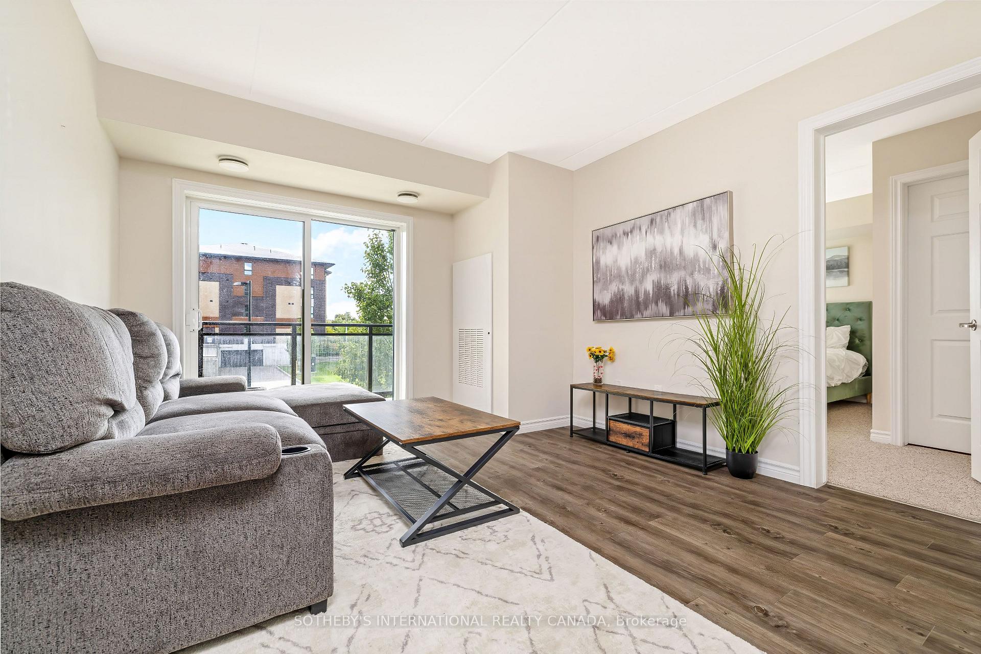Photo 11 of Unit 212, 7 Kay Crescent, Guelph, Pineridge/Westminster Woods — HOMEH