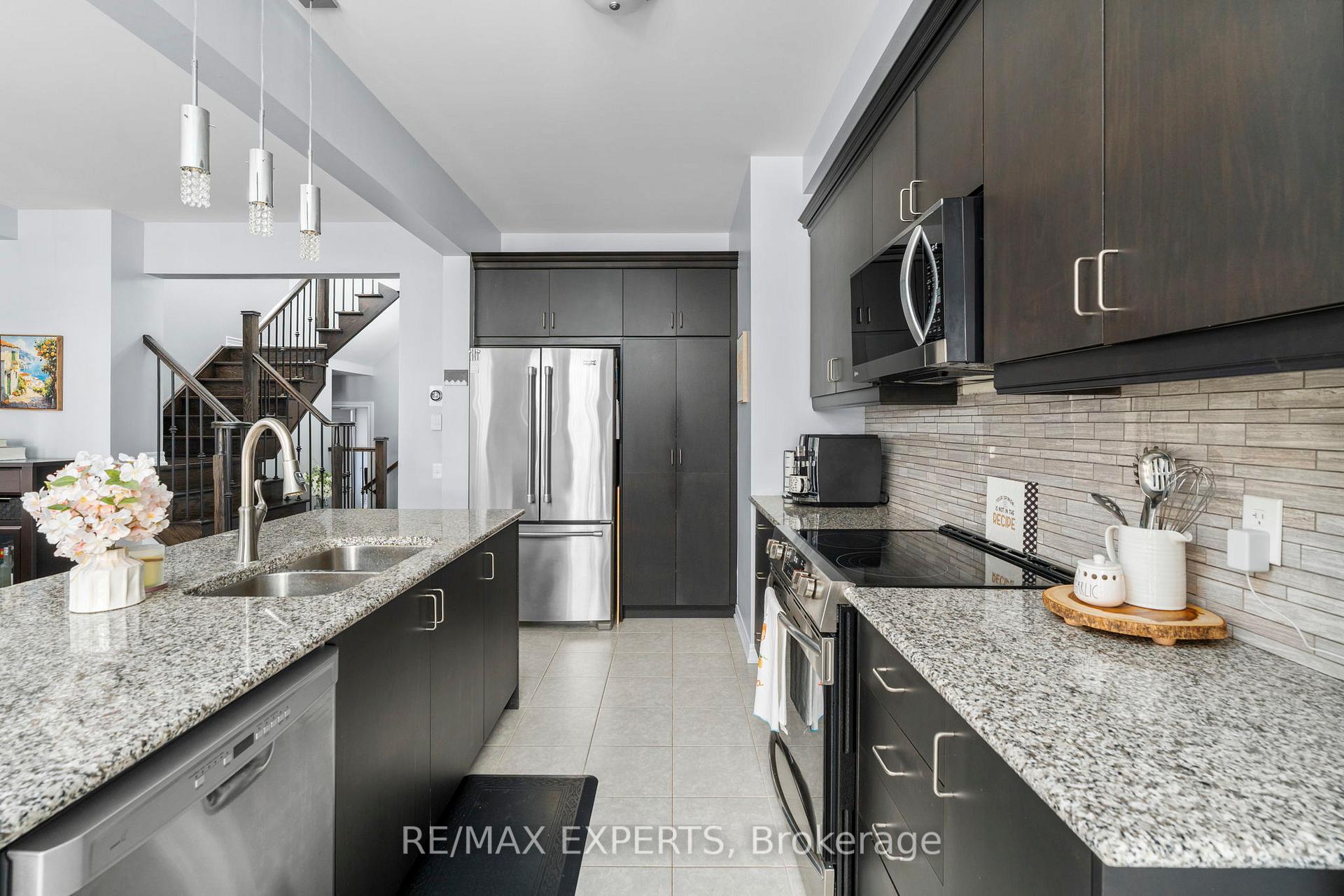 Photo 8 of 45 Maple Trail Road, Caledon, Rural Caledon — HOMEH