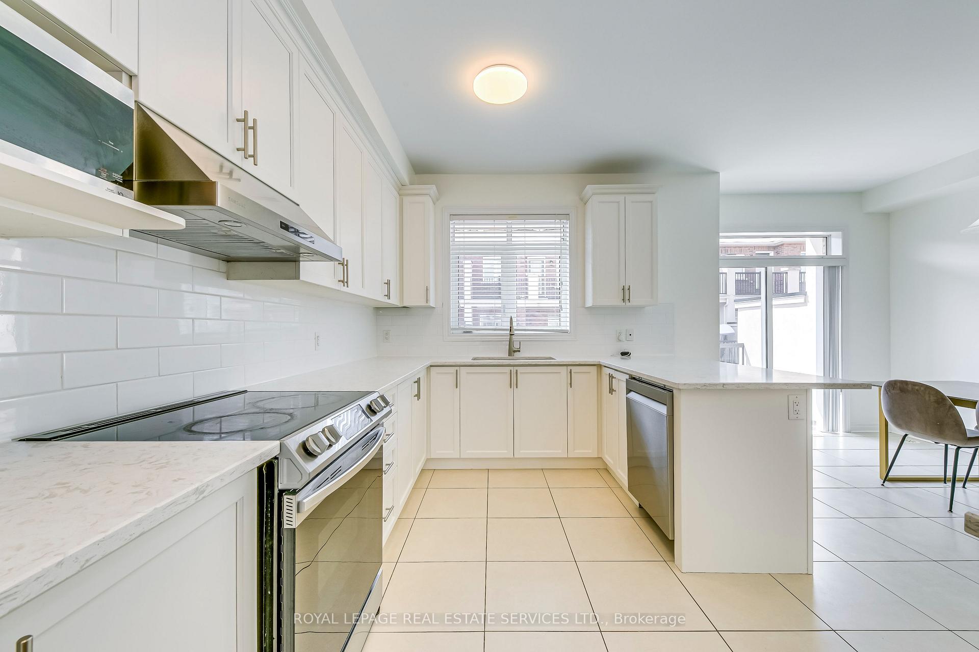 Photo 15 of 3072 Eberly Woods Drive, Oakville, Glenorchy — HOMEH