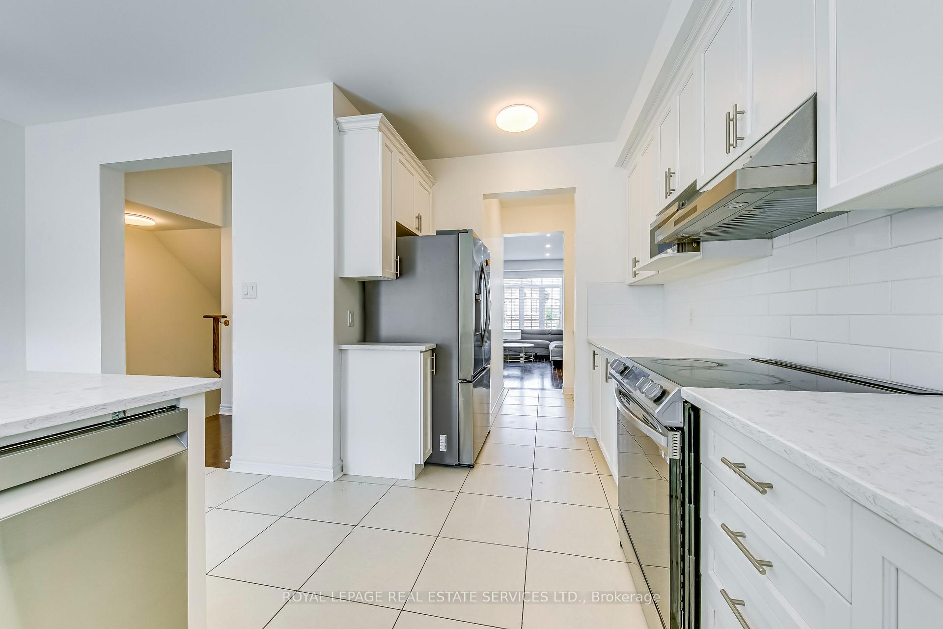 Photo 17 of 3072 Eberly Woods Drive, Oakville, Glenorchy — HOMEH