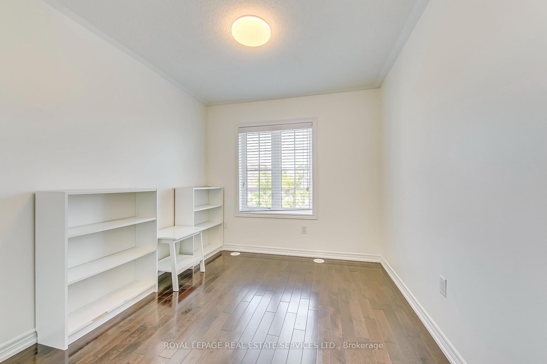 Photo 32 of 3072 Eberly Woods Drive, Oakville, Glenorchy — HOMEH